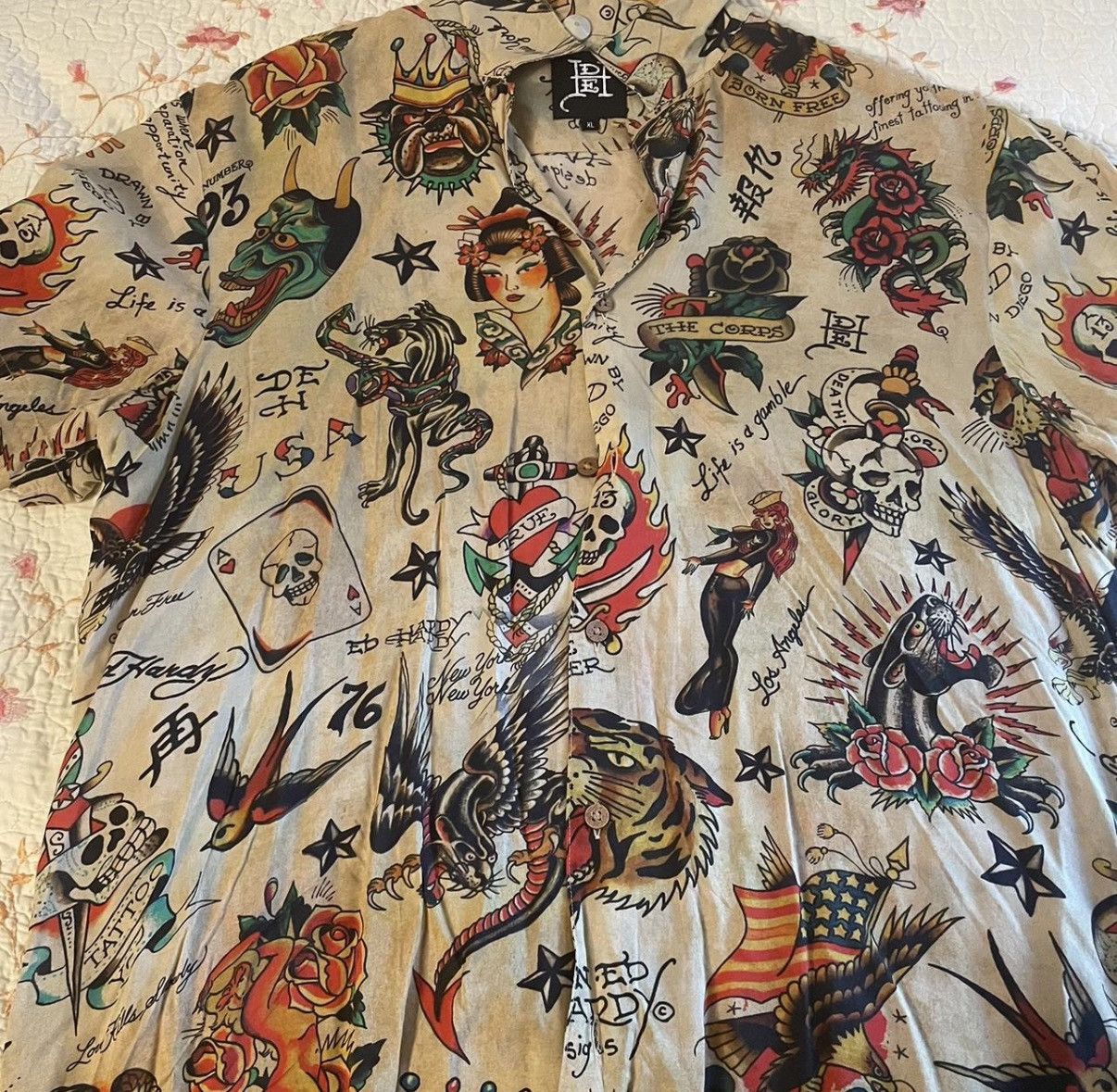 Ed Hardy Never worn men’s rare Ed Hardy front button up Size US XL / EU 56 / 4 - 1 Thumbnail