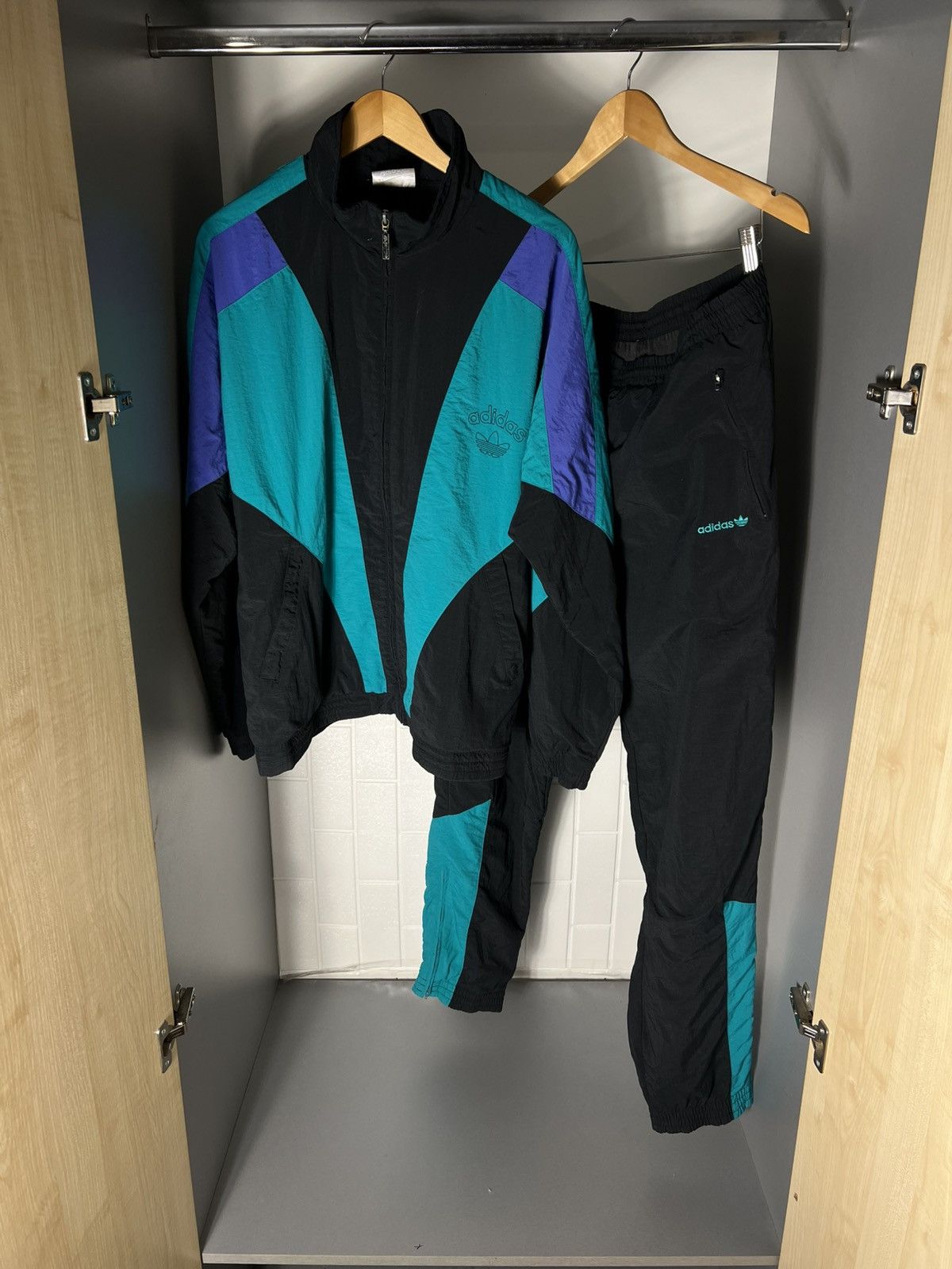 Vintage VERY RARE ADIDAS ORIGINAL EQUIPMENT RETRO SUIT CASUAL Y2K Size US L / EU 52-54 / 3 - 1 Thumbnail
