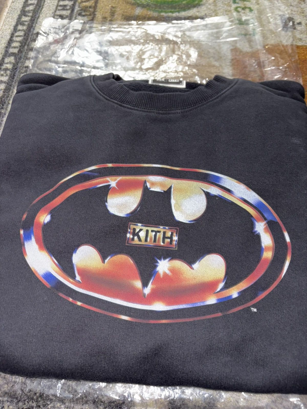 Kith Kith x Batman Logo Vintage Nelson Crewneck Black Size US M / EU 48-50 / 2 - 2 Thumbnail
