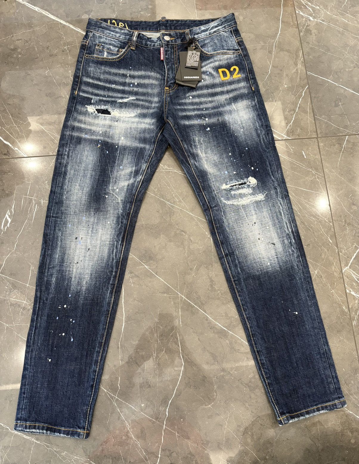 Dsquared2 NWT Dsquared2 Paint Splatter Distressed Denim Jeans 33 1964 Size US 33 - 3 Thumbnail
