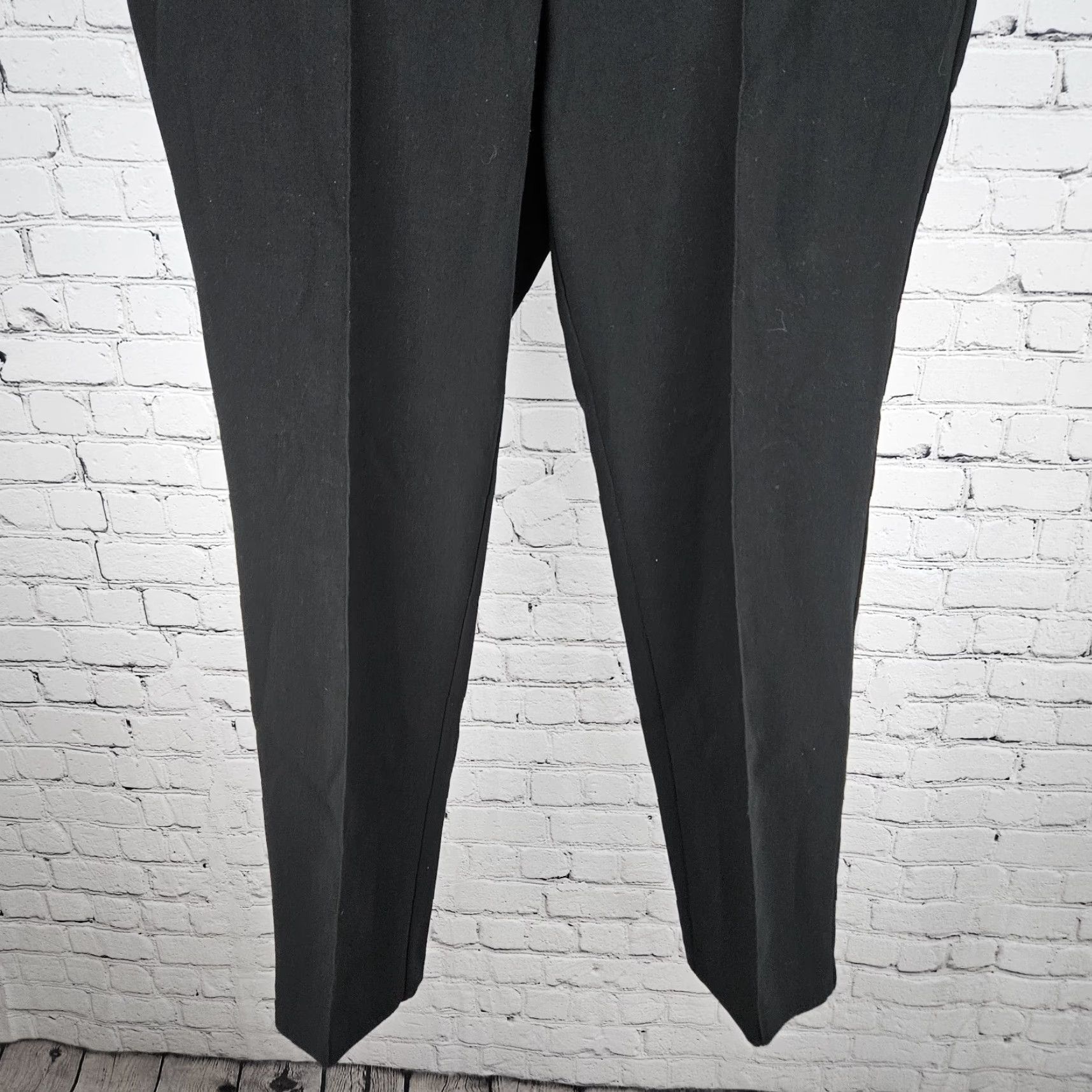 Vintage Chico's Black Mid Rise Satin Trim Tapered Ankle Pants Women's 1.5 10 32in Inseam 27in Modern City Preppy Pockets Stretch Easy Care Size 26" / US 2 / IT 38 - 5 Thumbnail