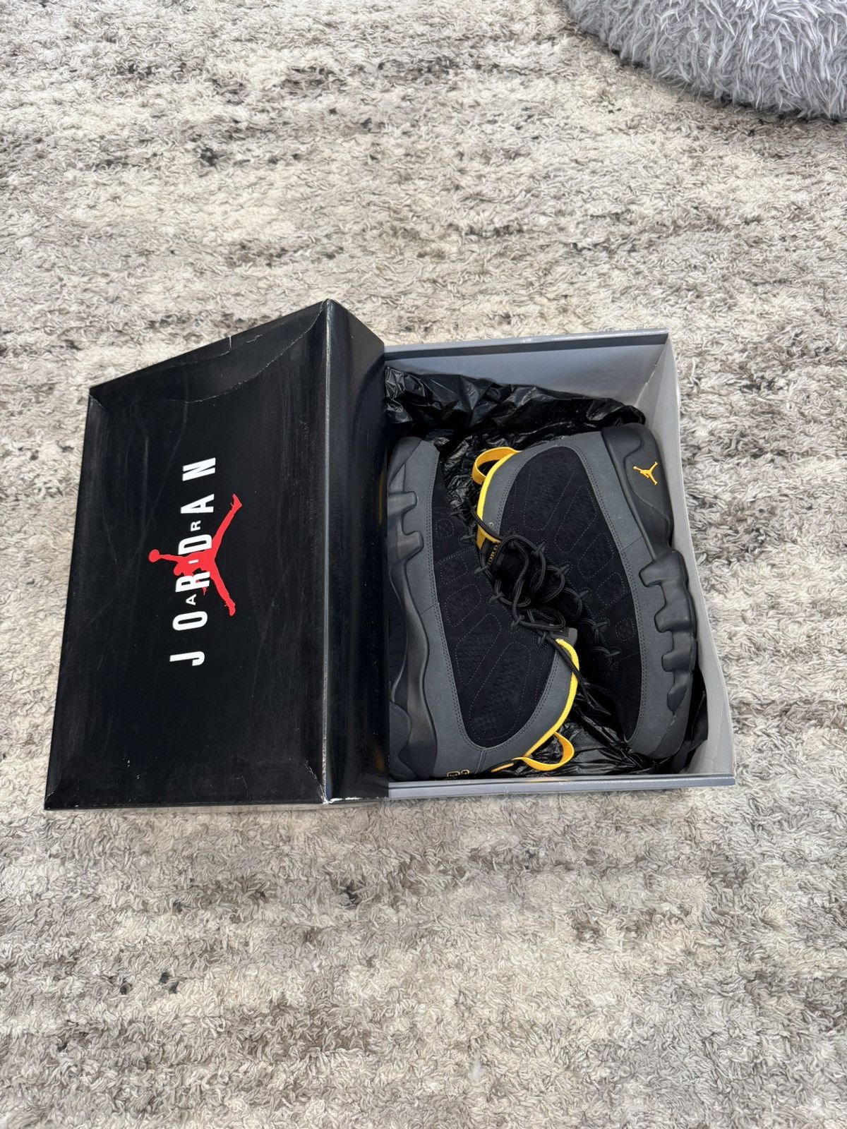 Jordan Brand Air Jordan 9 Retro Size US 10 / EU 43 - 1 Thumbnail