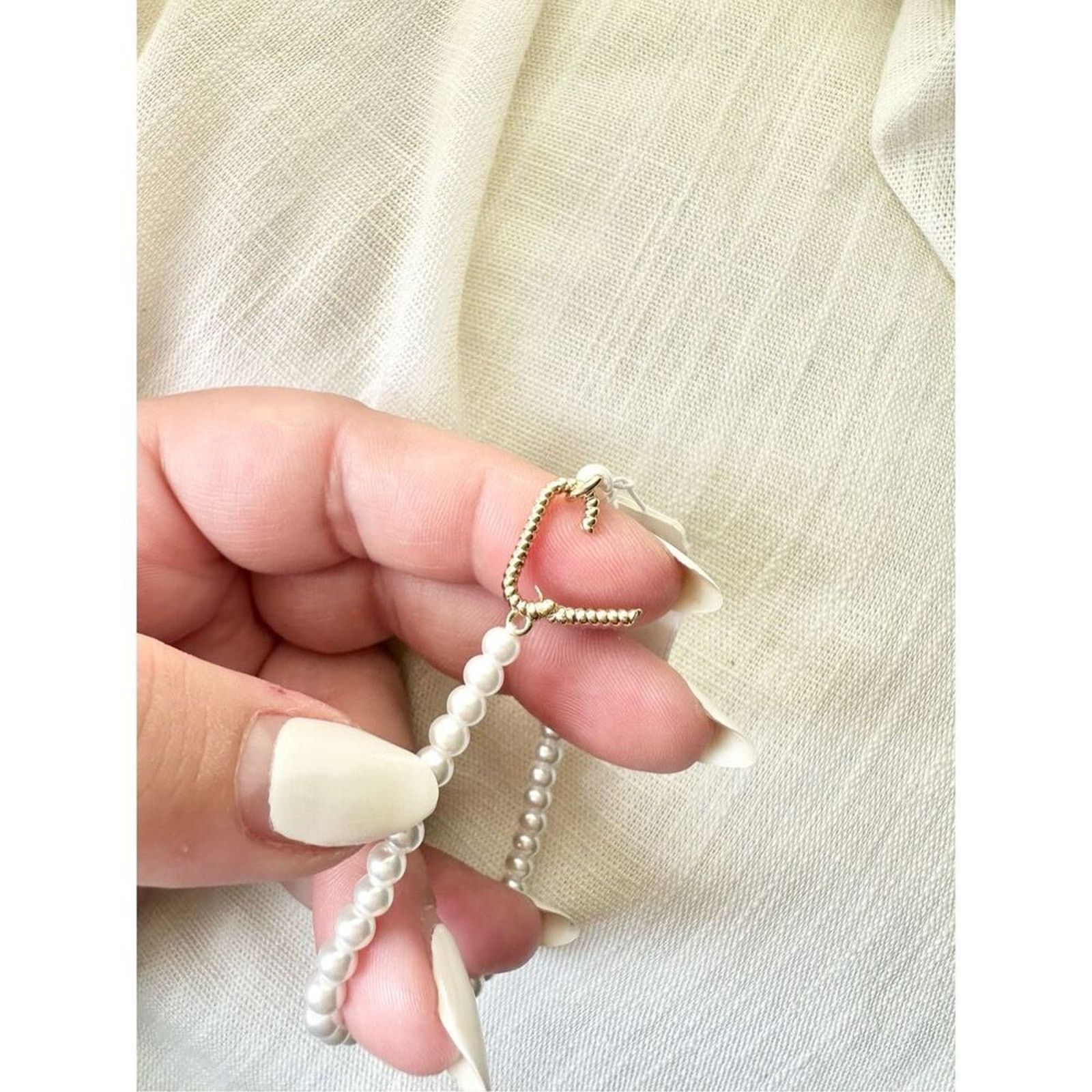 Nordstrom Nordstrom Faux Pearl Bracelet with Gold Latch Size ONE SIZE - 3 Thumbnail