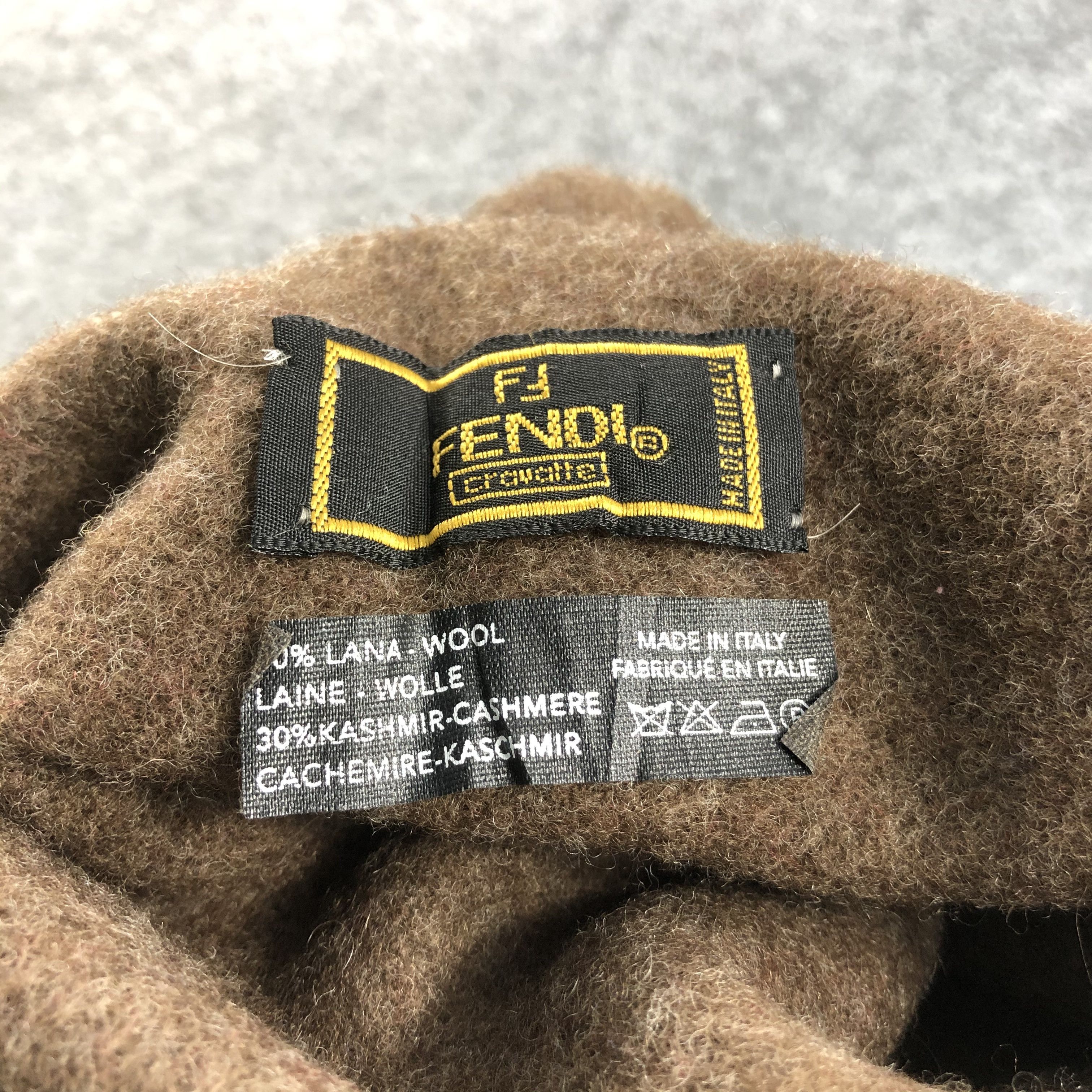 Fendi Fendi Tan Wool Cashmere Scarf Muffler V758 Size ONE SIZE - 5 Thumbnail