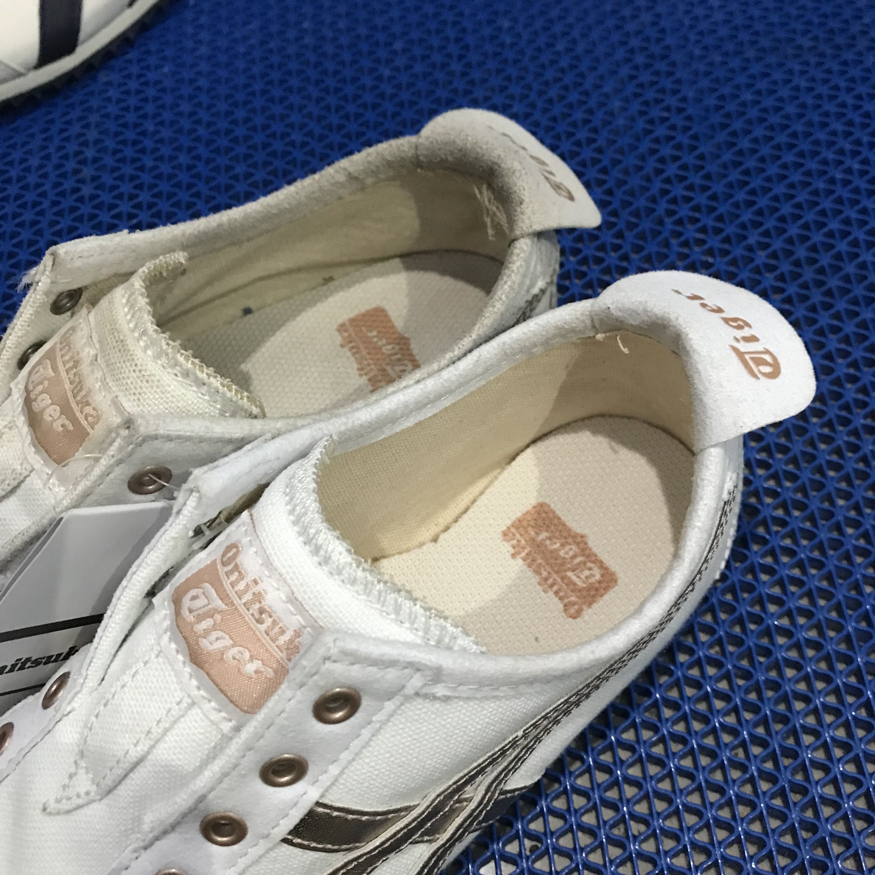 Onitsuka Tiger Onitsuka Tiger mexico 66 Gold Line trainners shoe Size US 5 / EU 37 - 4 Thumbnail