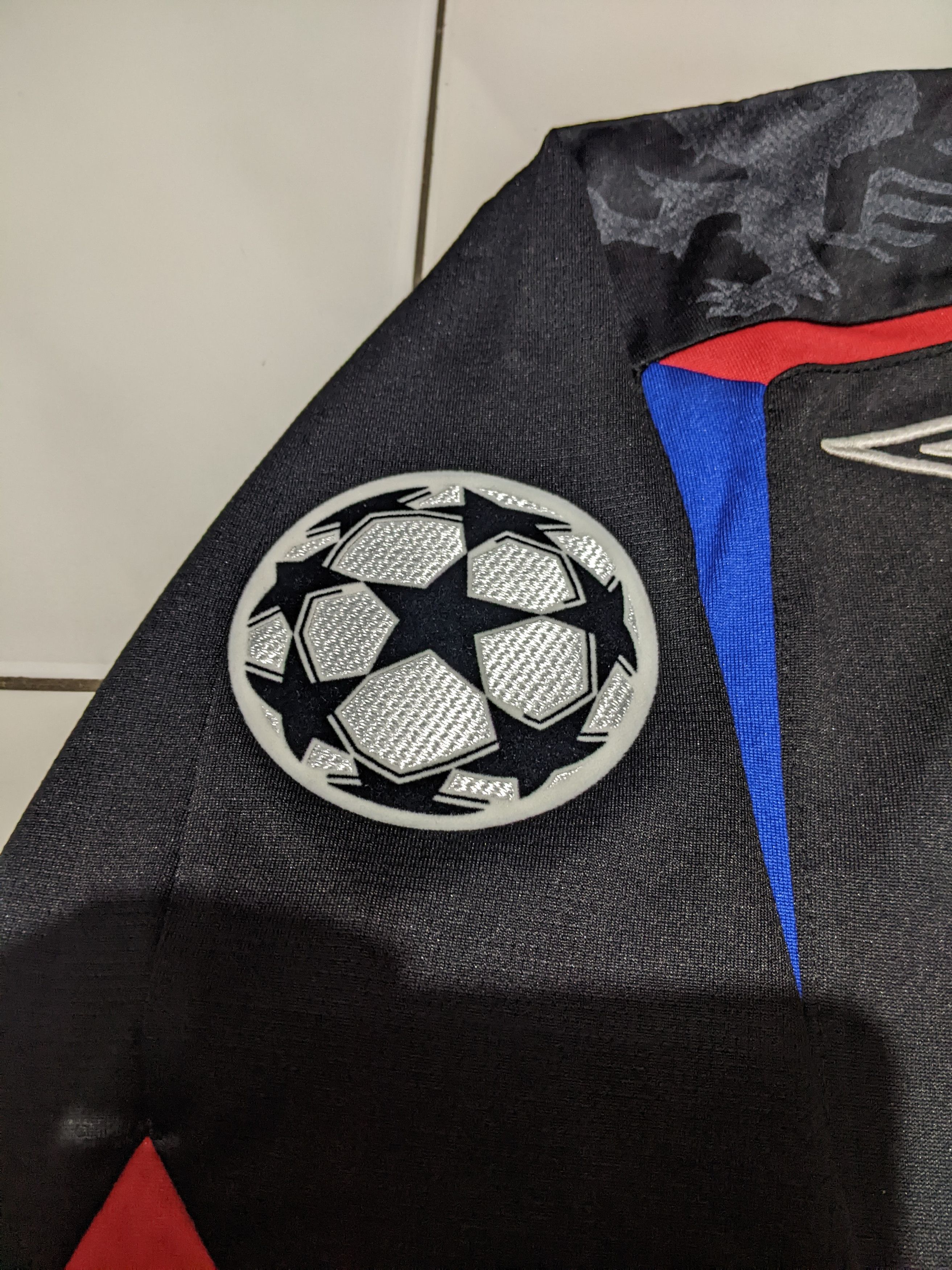 Umbro Olympique Lyon 2006-2007 Third Jersey Juninho 8 Size US M / EU 48-50 / 2 - 7 Thumbnail