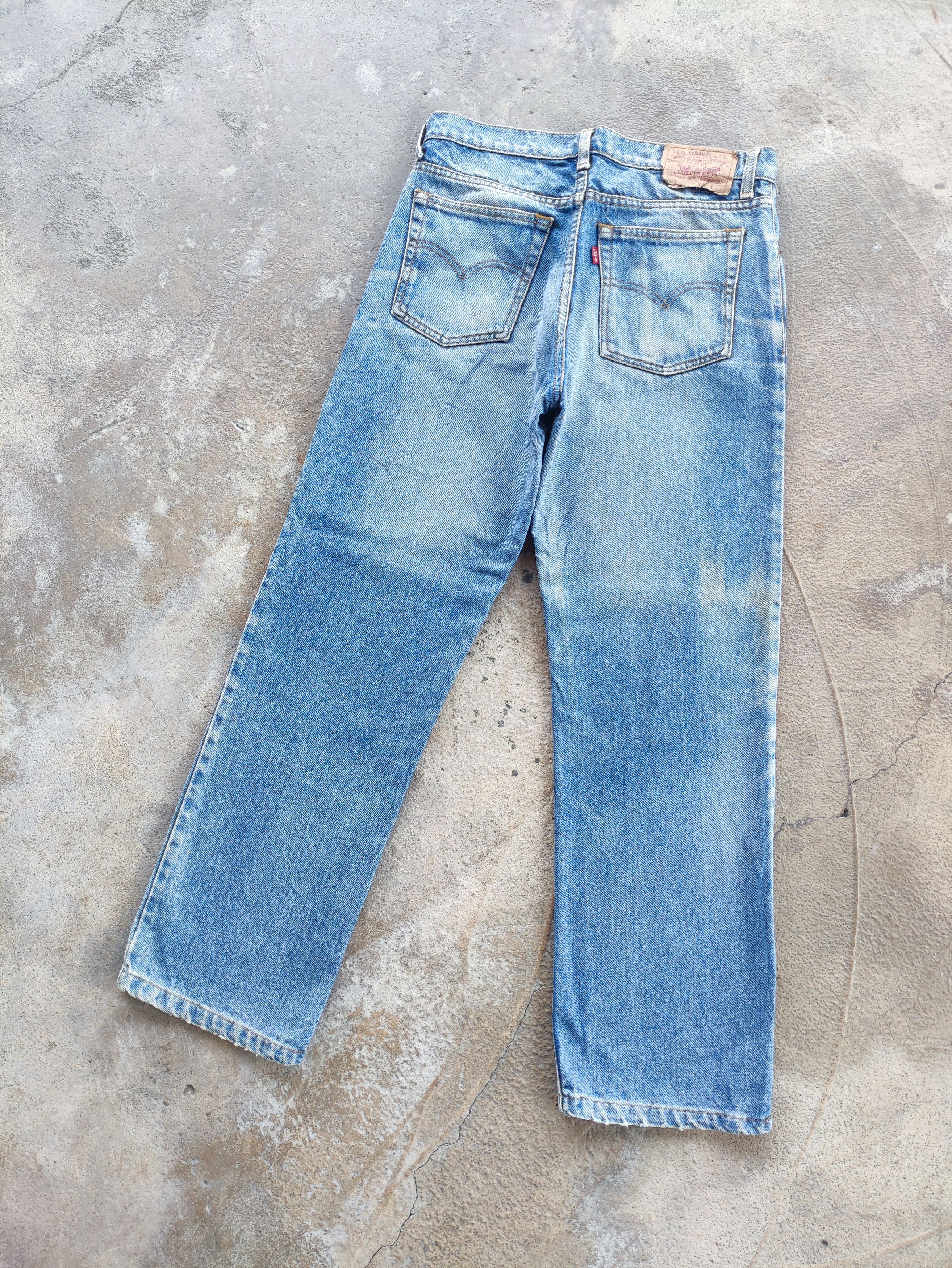 Jean × Levi's × Vintage Vintage Levi's Wash Jeans Faded Denim Pants W30 Size US 30 / EU 46 - 7 Thumbnail