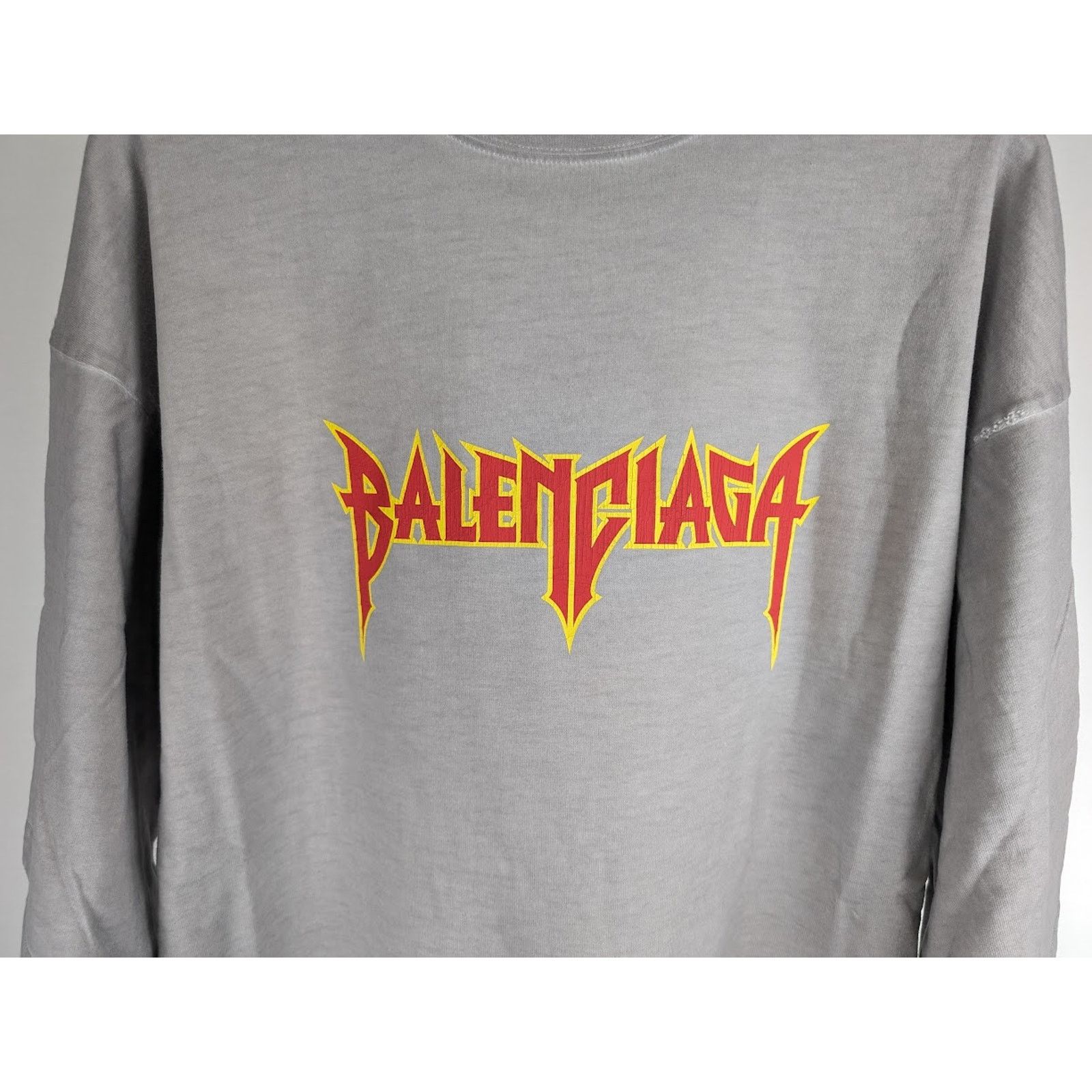 Balenciaga o1rshd1 Long Sleeve T-Shirt in Gray Size US L / EU 52-54 / 3 - 4 Thumbnail