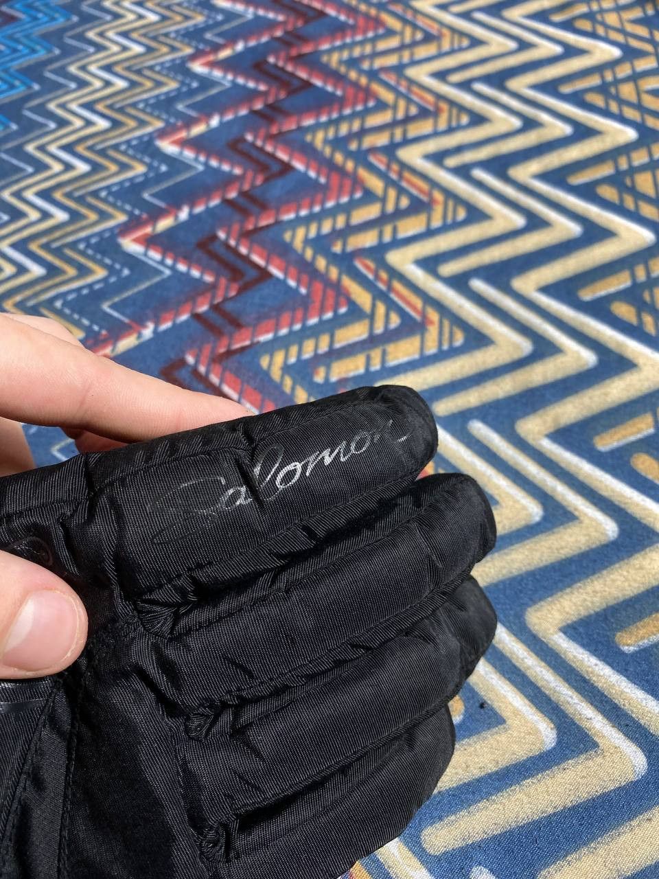 Salomon Gloves Salomon black Vintage streetwear Y2K Size ONE SIZE - 16 Thumbnail