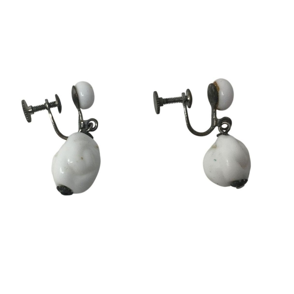 Other Vintage White Glass Bead Earrings with Screw Backs Size ONE SIZE - 1 Thumbnail