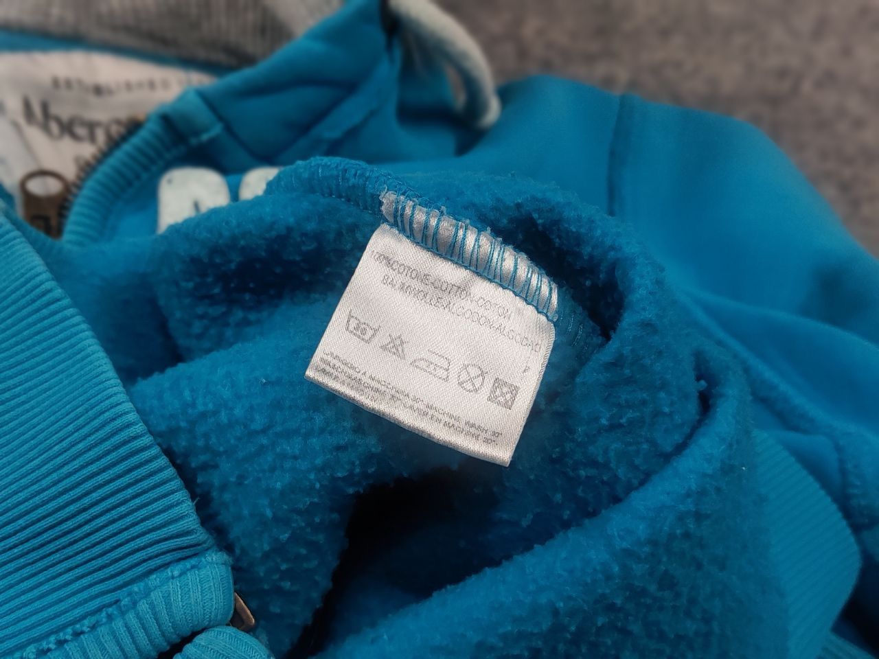 Abercrombie & Fitch Abercrombie Vintage Y2K crazy fur zip Hoodie if six was nine Size M / US 6-8 / IT 42-44 - 16 Thumbnail