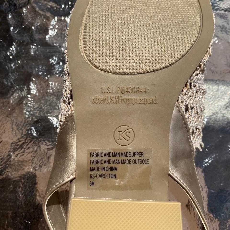 Other New Karen Scott Gold Crochet patterned sandals size 6 Size US 6 / IT 36 - 5 Thumbnail