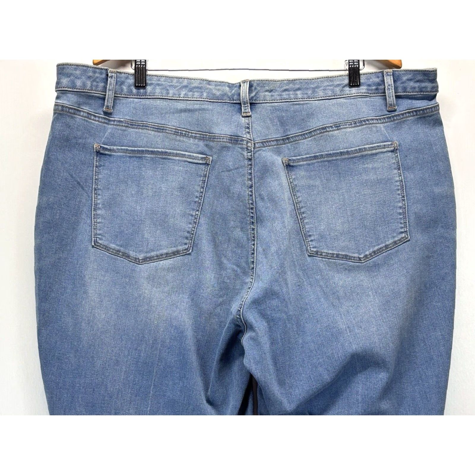 Talbots Talbots Flawless Slim Ankle Jeans Plus Size 22W Light Wash Stretch Women’s Denim Size 40" / US 18 - 4 Thumbnail