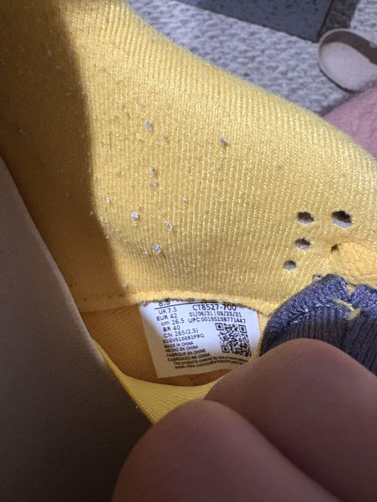 Jordan Brand Jordan 4 taxi/lightning VNDS Size US 8.5 / EU 41-42 - 13 Thumbnail
