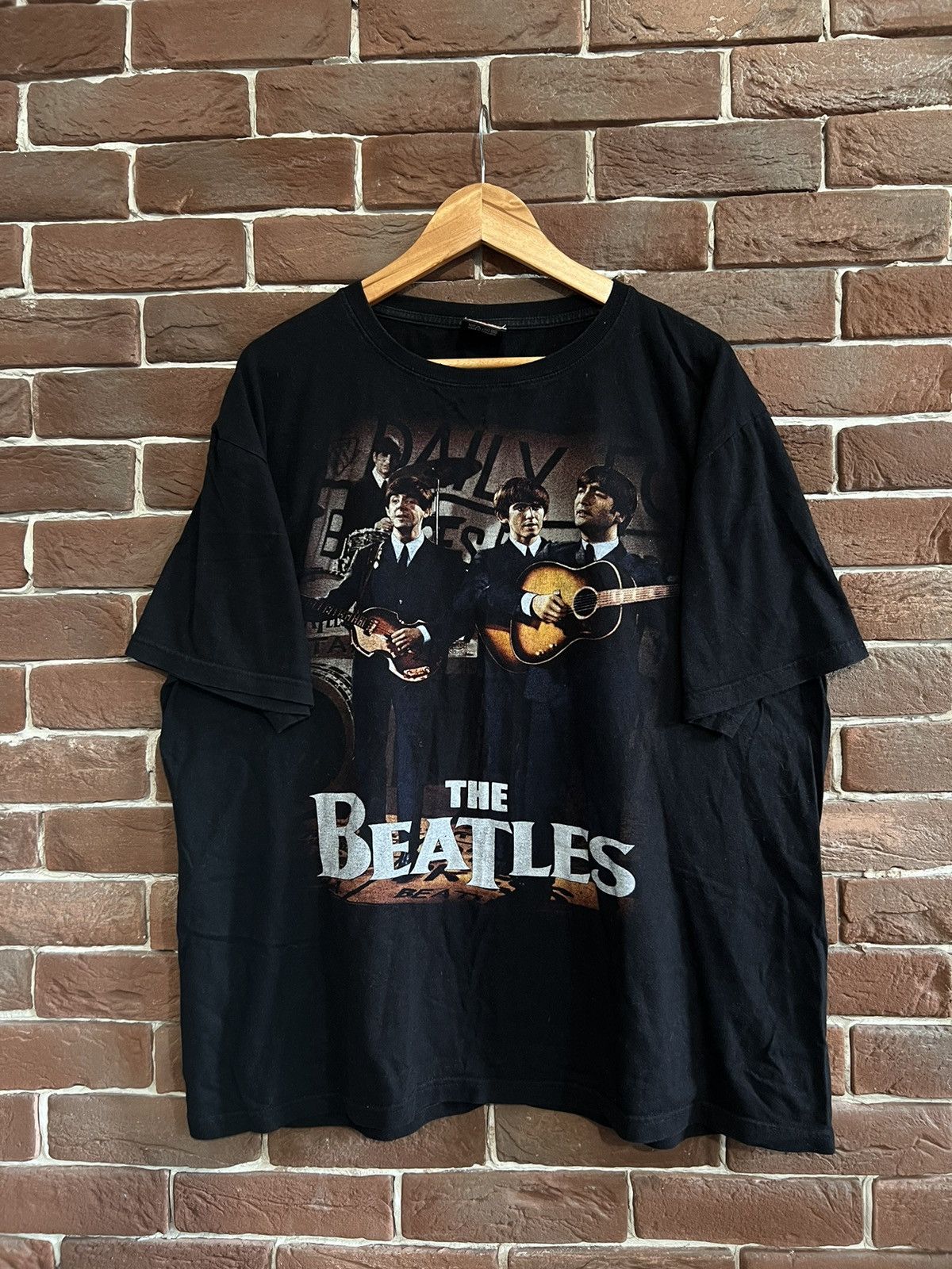 Band Tees 00s Vintage The Beatles Sgt. Peppers Lonely Hearts Band Tee Size US XL / EU 56 / 4 - 1 Thumbnail