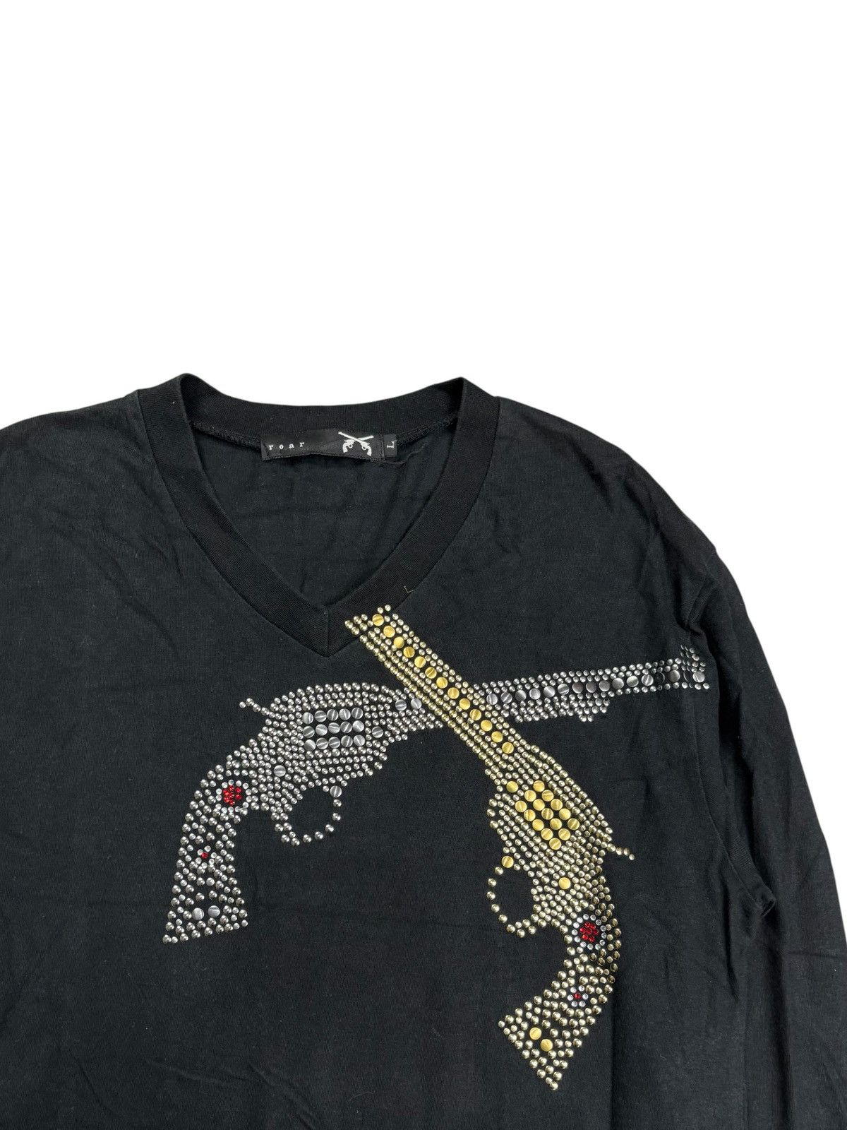 roarguns 2000s Roarguns - Double Pistols V-Neck Long Sleeve Size US M / EU 48-50 / 2 - 4 Thumbnail