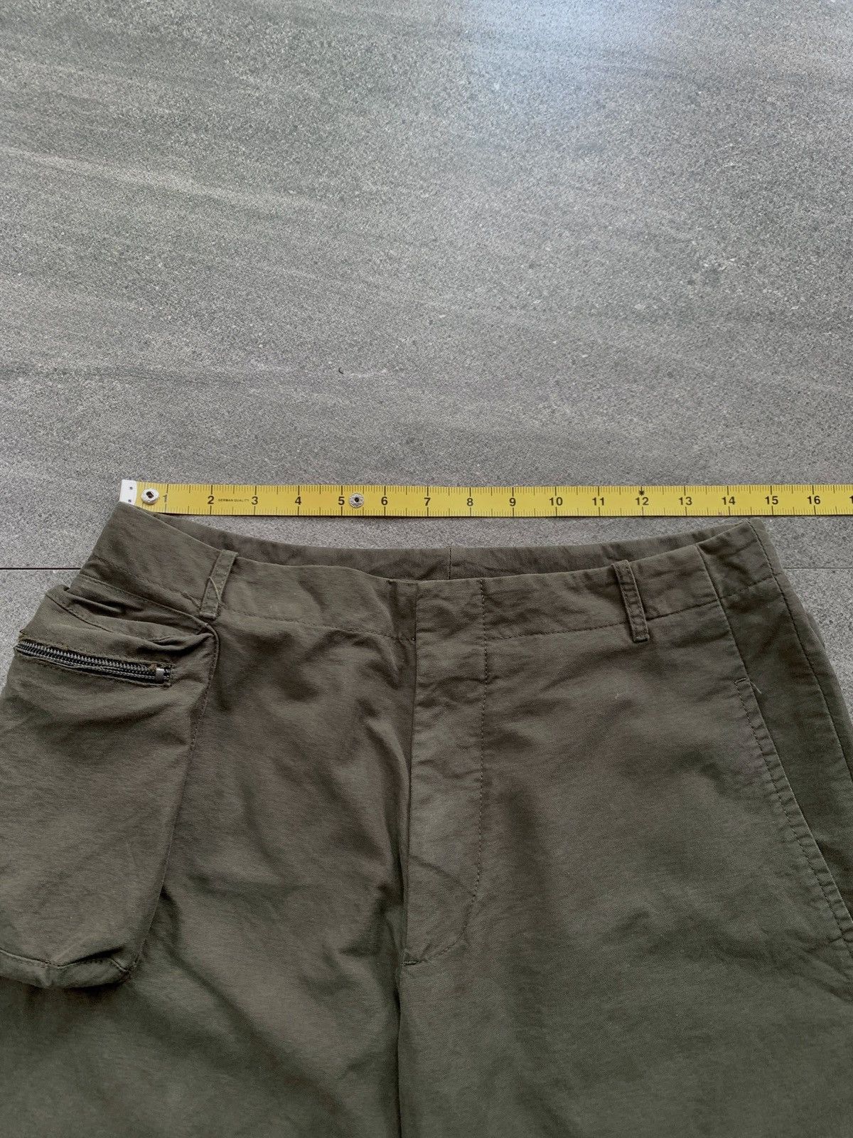 Dirk Bikkembergs FREE TAX! 2000s 3D Pocket Cargo Short Pants Size US 29 - 12 Thumbnail