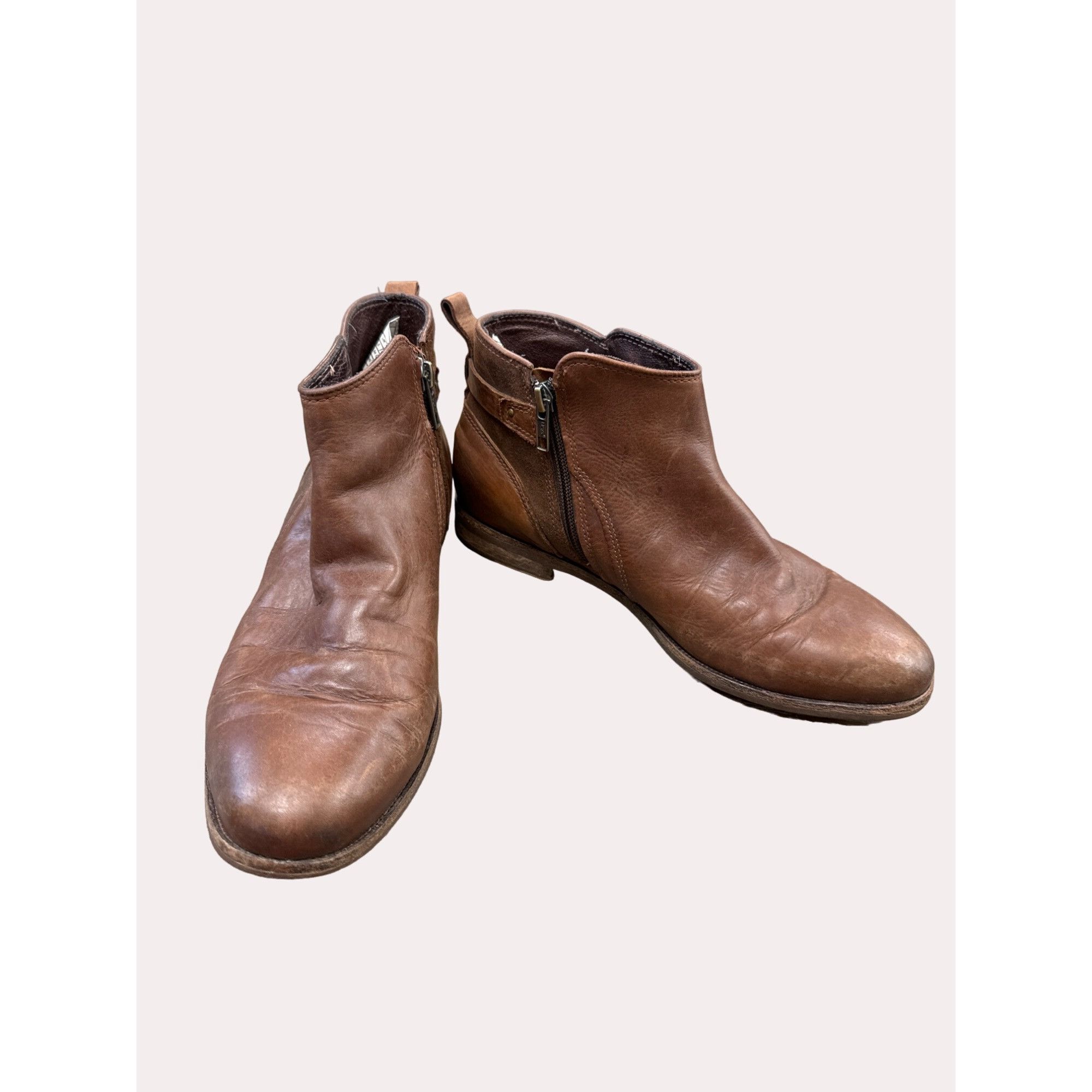 Ugg UGG Australia women’s leather brown Nike boots size 8 SKU 61 Size US 8 / IT 38 - 2 Thumbnail