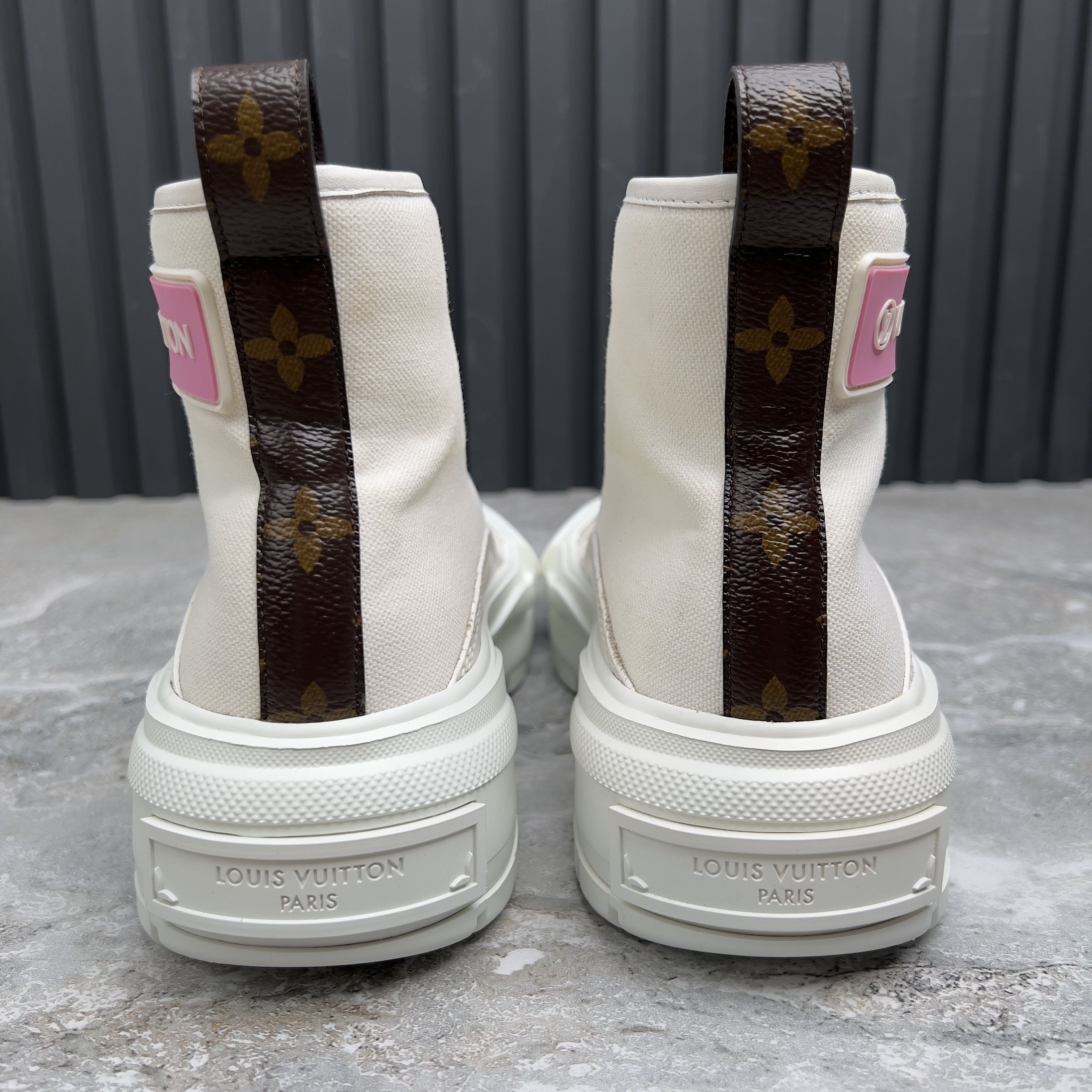 Louis Vuitton Louis Vuitton Squad Chunky Sneaker Boot Converse Monogram Size US 9 / IT 39 - 7 Thumbnail