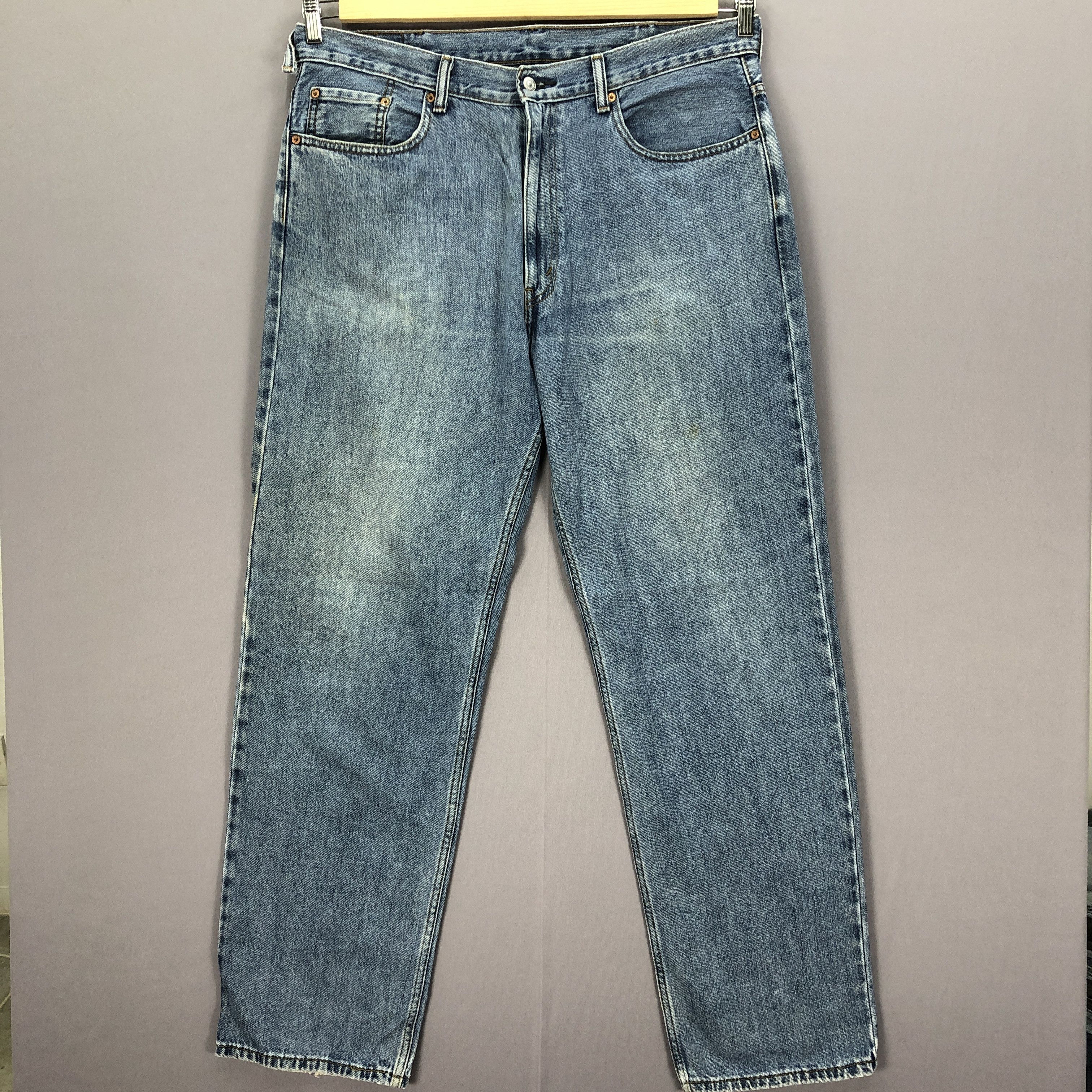 Levi's Vintage Levis 550 Baggy Jeans Levi's Light Wash Faded Denim Size US 36 / EU 52 - 1 Thumbnail