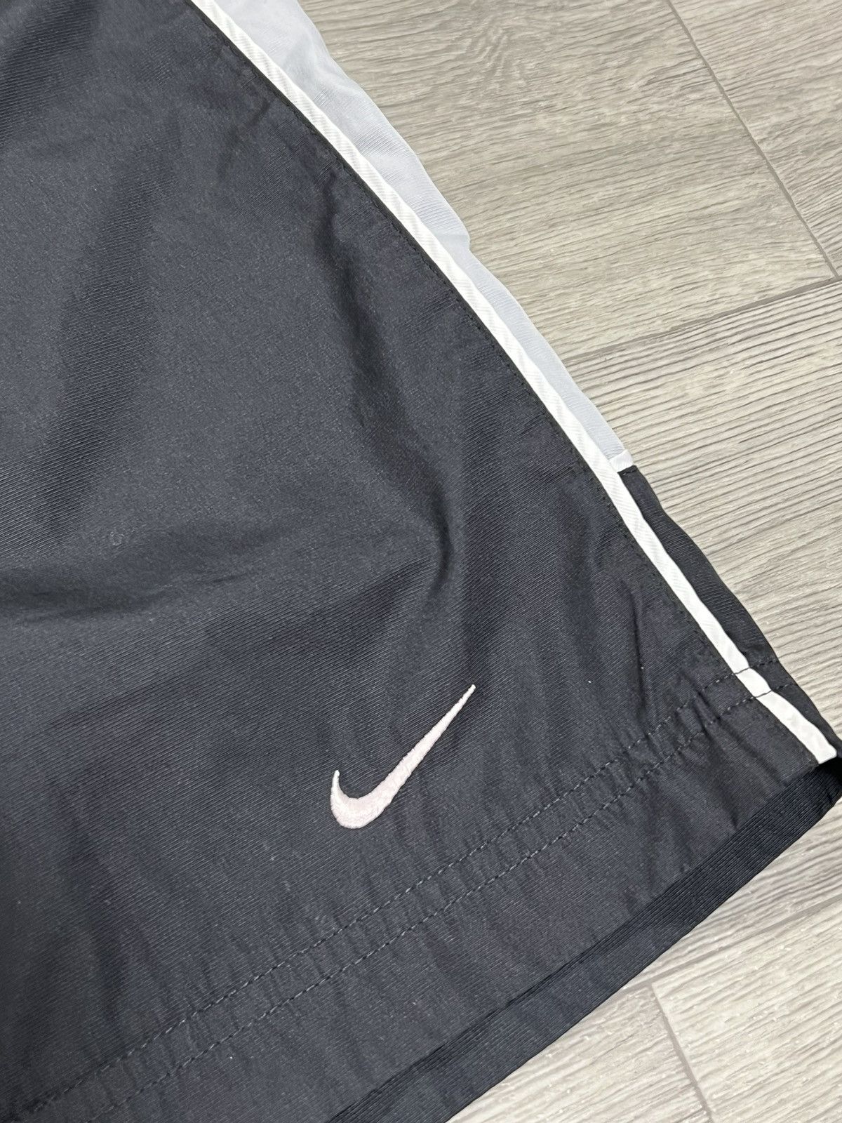 Nike × Vintage Nike vintage streetwear shorts Size US 34 / EU 50 - 2 Thumbnail