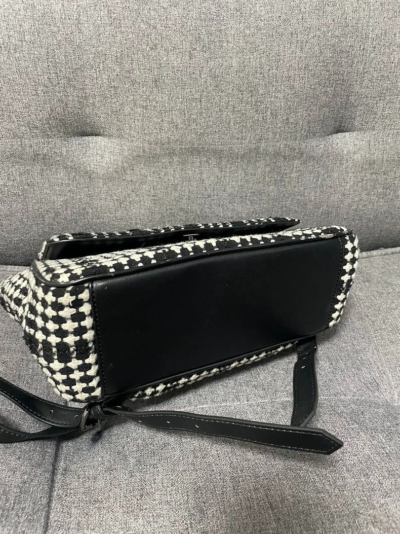 Vivienne Westwood Vivienne Westwood size os Classic black and white checkered Size ONE SIZE - 4 Thumbnail