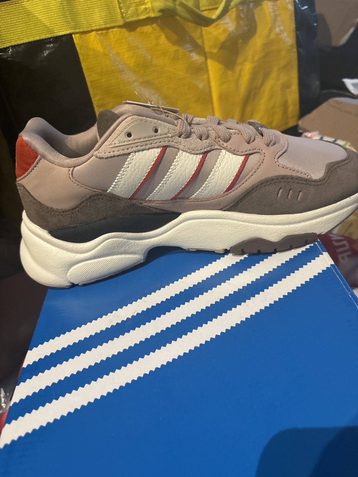 Adidas Adidas Retropy F90 Earth Red White ID4364 Sneaker 7 Rare NIB Size US 7 / EU 40 - 8 Thumbnail