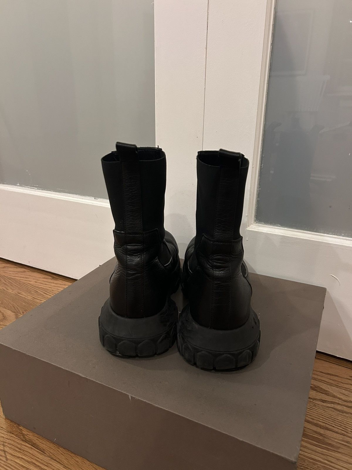 Rick Owens Rick Owens black beetle bozo tractor boots Size US 10 / EU 43 - 7 Thumbnail