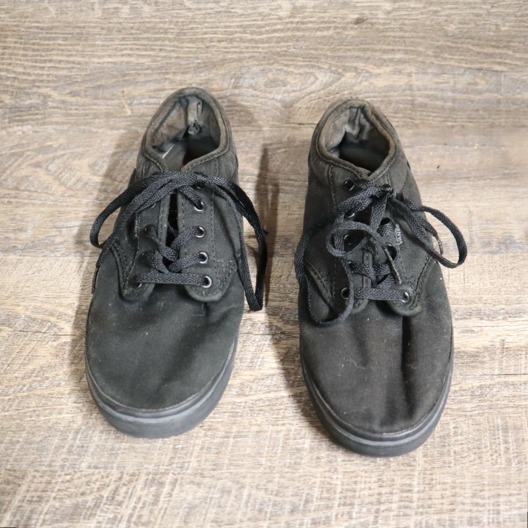 Vans Vans Atwood Canvas Low Top Skate Shoes Triple Black VN-0NJO186 Women’s Size 7.5 Size L / US 10 / IT 46 - 3 Thumbnail