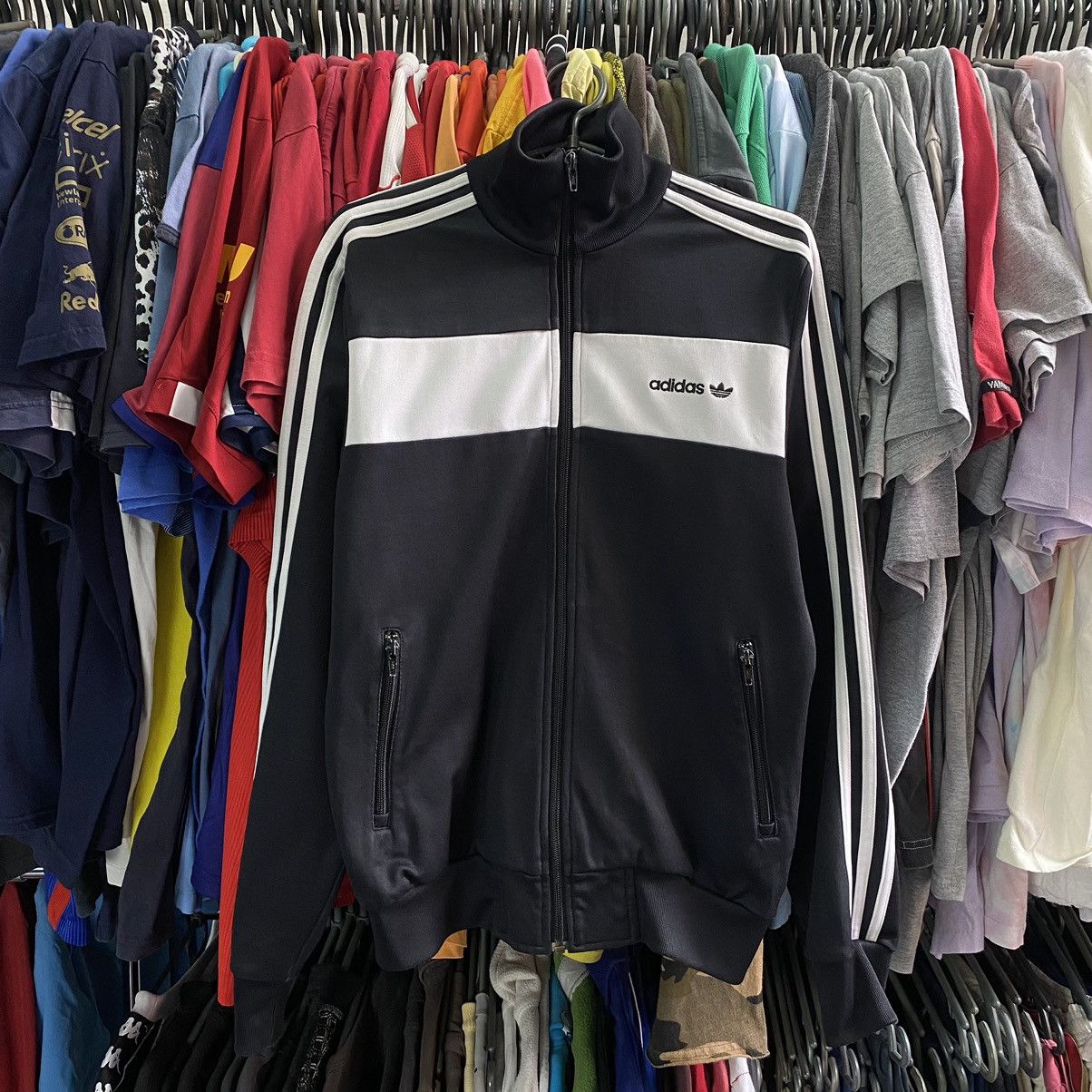 Vintage Vintage Adidas Small Logo y2k Full Zip sweatshirt 90’s Size US S / EU 44-46 / 1 - 1 Thumbnail