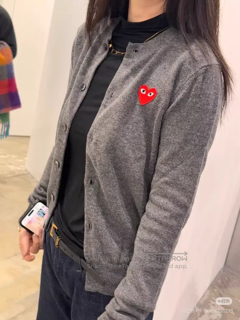 Comme des Garcons Comme Des Garcons Classic red heart grey wool cardigan Size S / US 4 / IT 40 - 1 Thumbnail