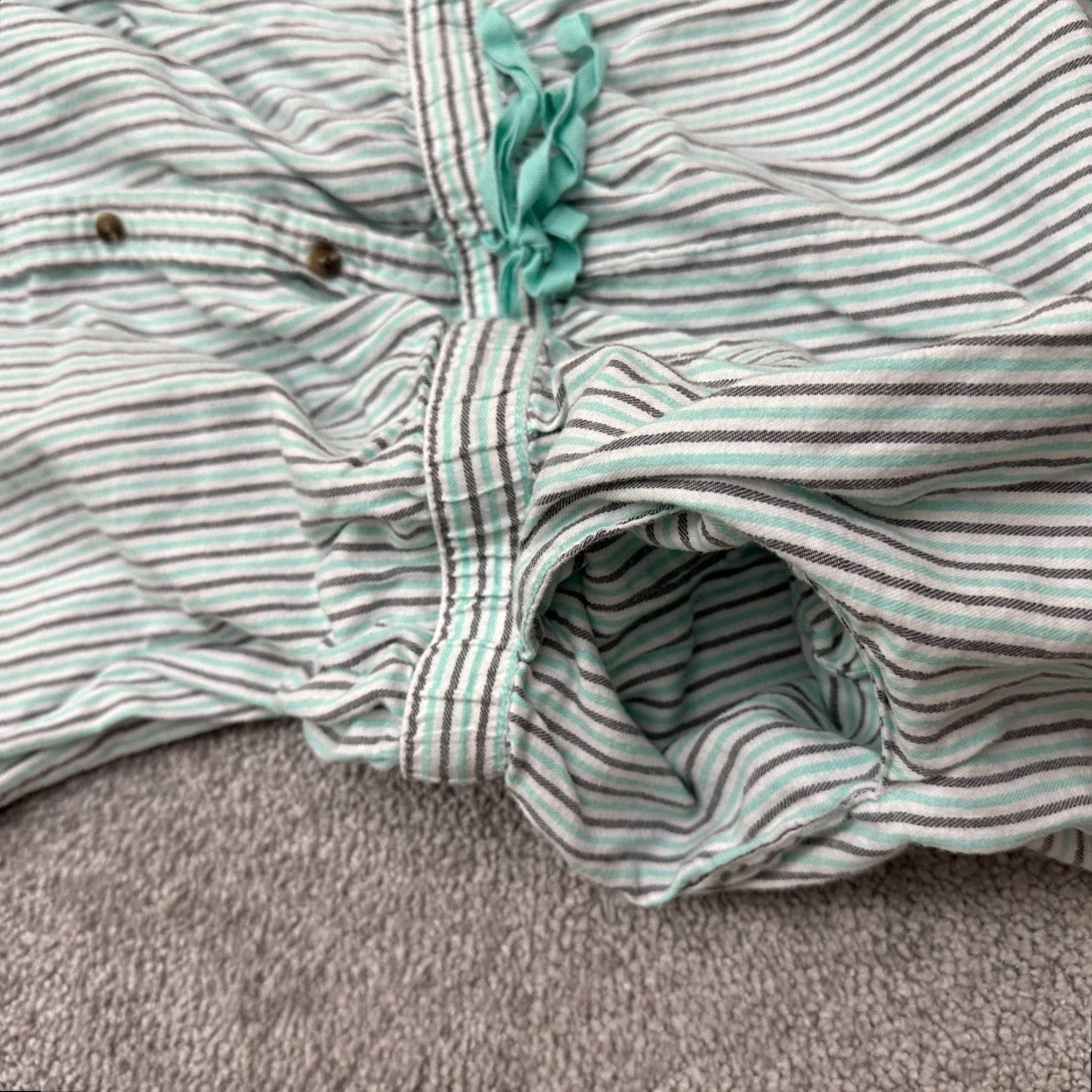 Vintage Xhilaration Romper Shirt Womens Small Green Striped Long Sleeve Casual One-Piece Cardigan? wait. Size S / US 4 / IT 40 - 5 Thumbnail