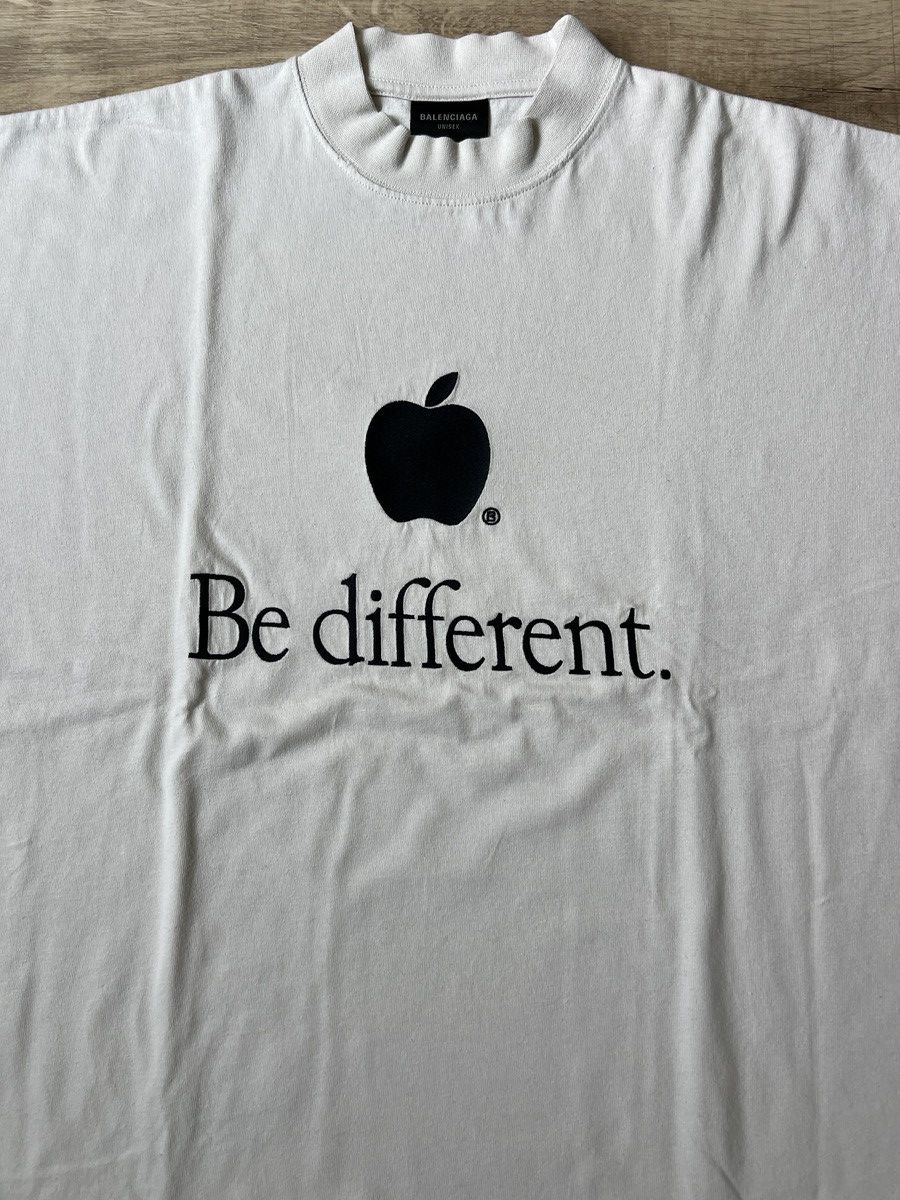 Balenciaga Balenciaga Be Different T shirt Size US S / EU 44-46 / 1 - 4 Thumbnail