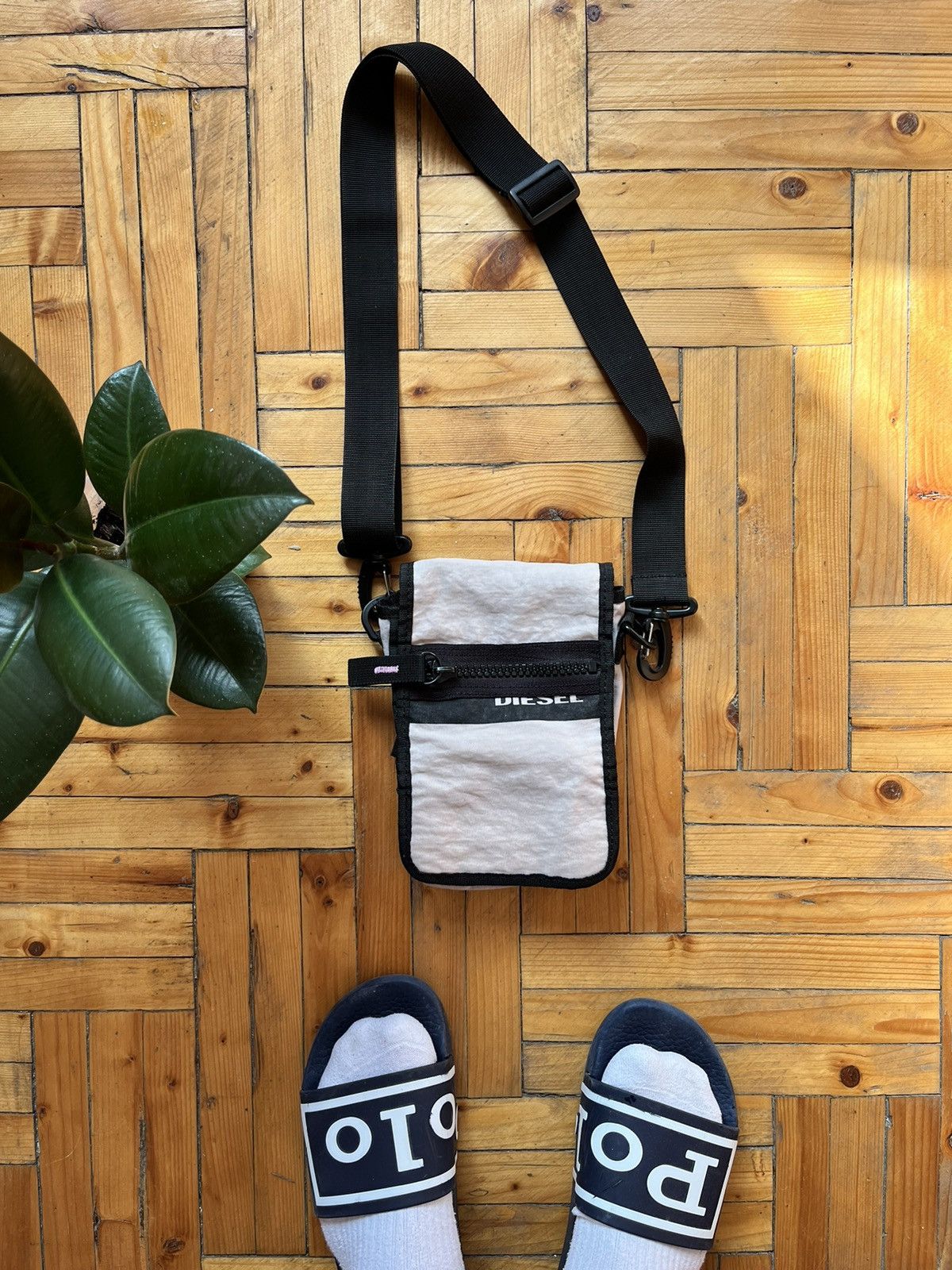 Diesel × Vintage Vintage Diesel Streetwear Nylon Crossbody Bag Size ONE SIZE - 1 Thumbnail