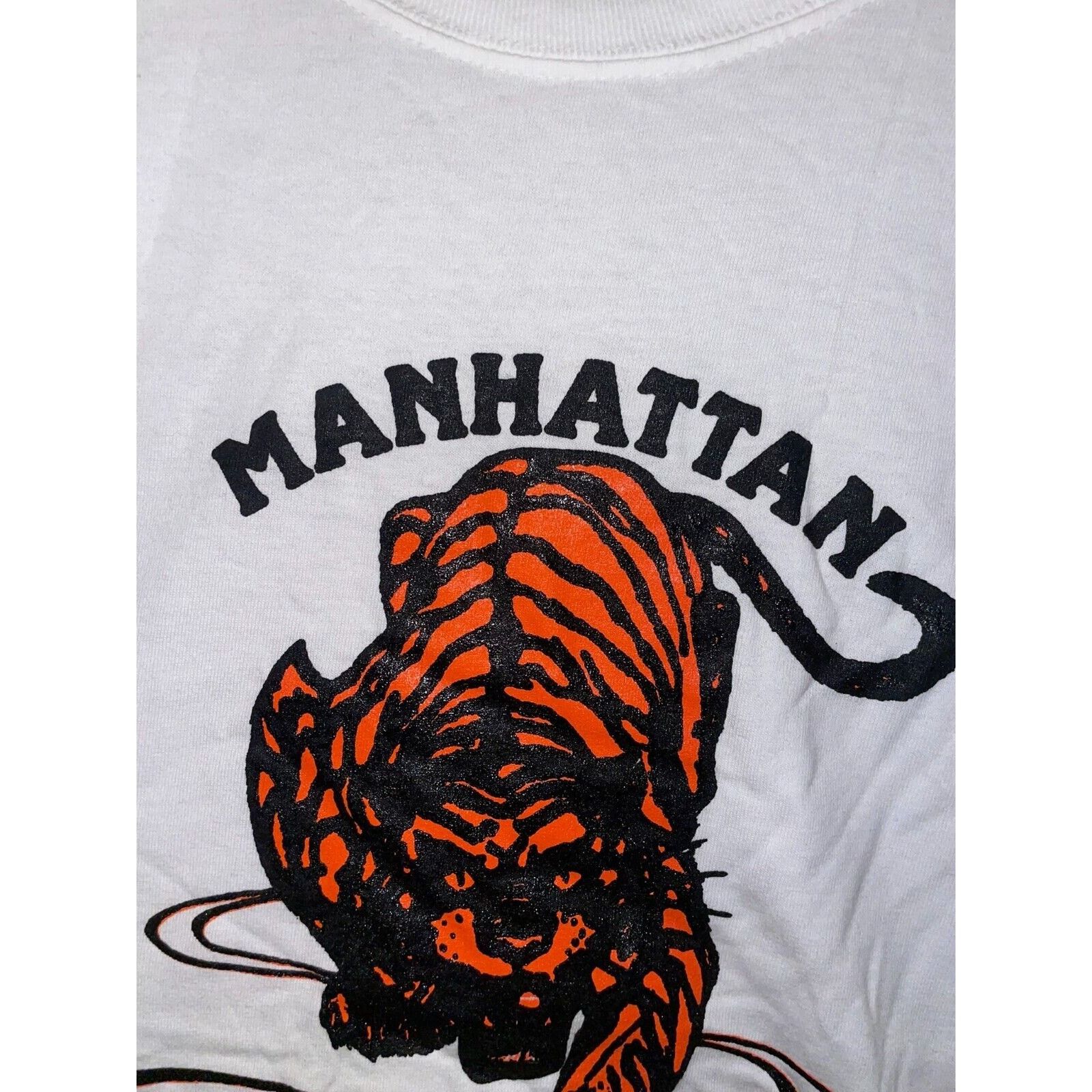Anvil Vintage Manhattan Long Sleeve Shirt Tigers Paint stain 90s Size US L / EU 52-54 / 3 - 2 Thumbnail