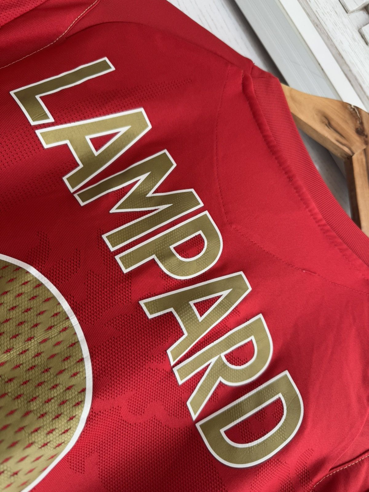 Umbro × Vintage Lampard #8 England 2006-2007 Away Soccer Jersey Football Kit Size US S / EU 44-46 / 1 - 12 Thumbnail