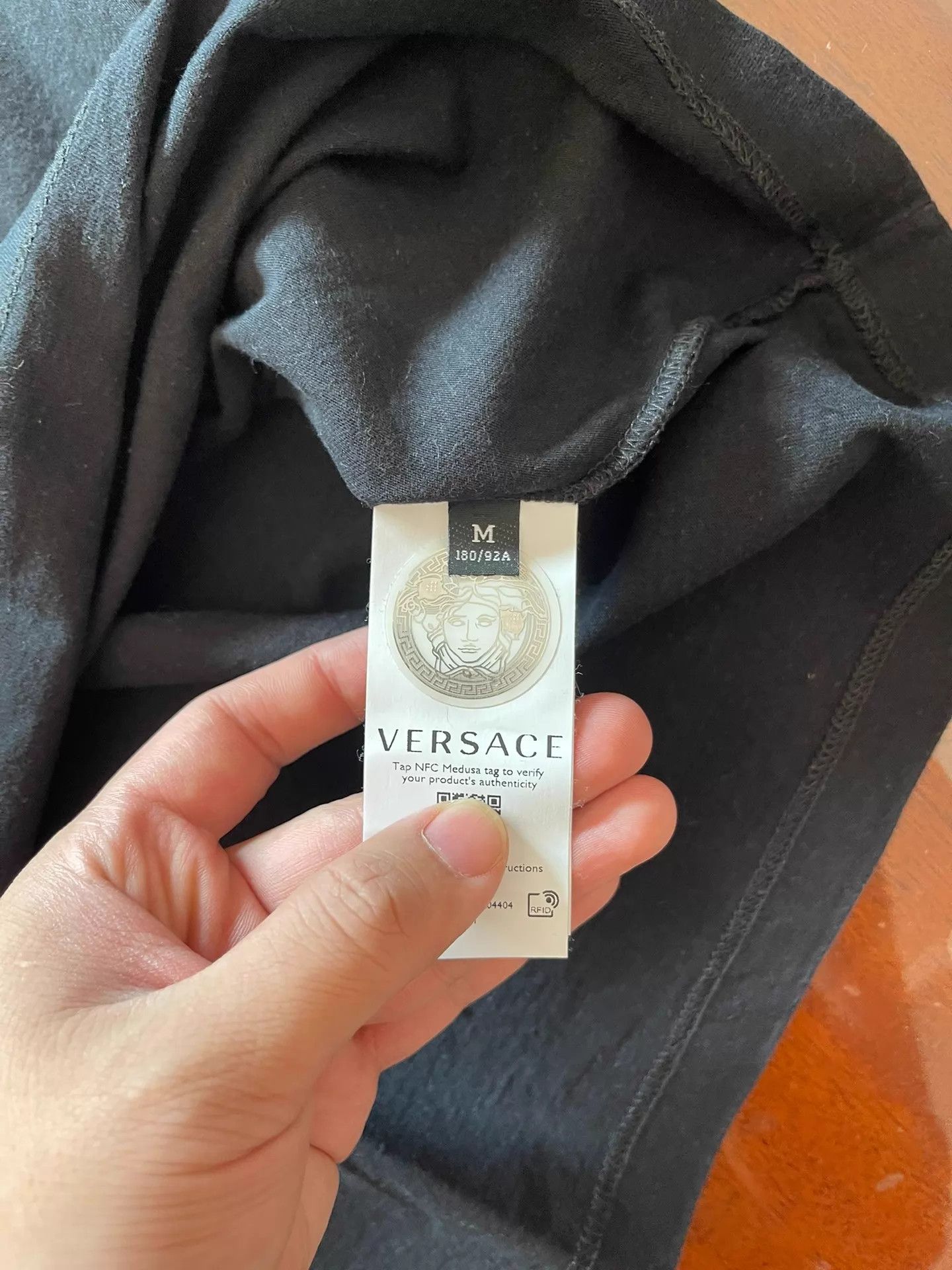 Versace Versace Heavy Knit-Collar Embro Logo Black Tee M Size US M / EU 48-50 / 2 - 3 Thumbnail