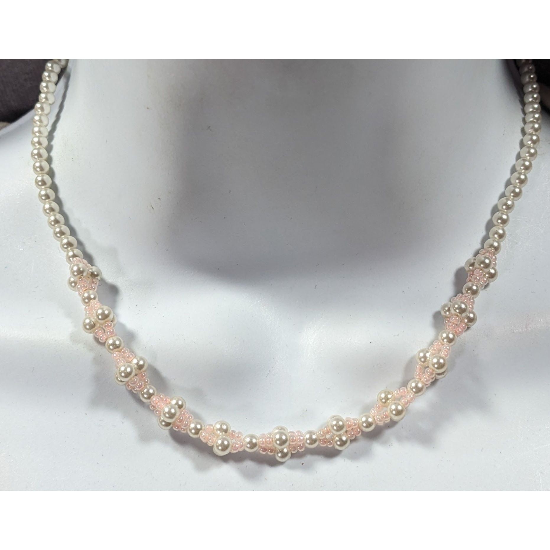 Other Coquette Pastel Pink Faux Pearl Beaded Necklace Size ONE SIZE - 5 Thumbnail