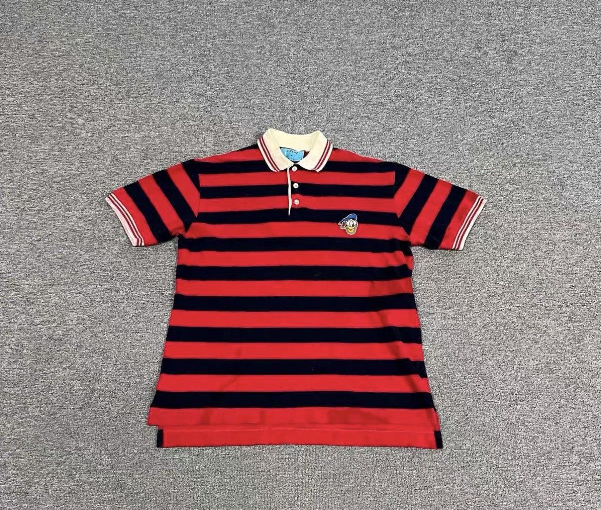 Gucci Gucci x Disney Donald Duck Short Sleeve Polo Shirt J16 Size US L / EU 52-54 / 3 - 1 Thumbnail