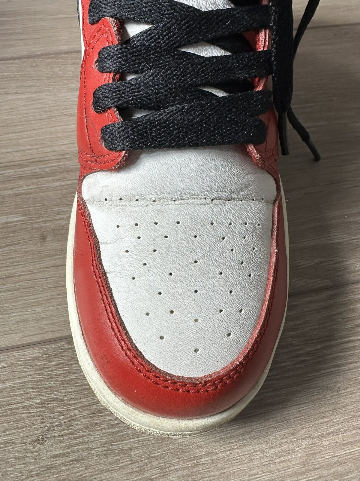 Jordan Brand Jordan 1 Retro High Chicago 2013 Sz 6 Size US 6 / EU 39 - 9 Thumbnail