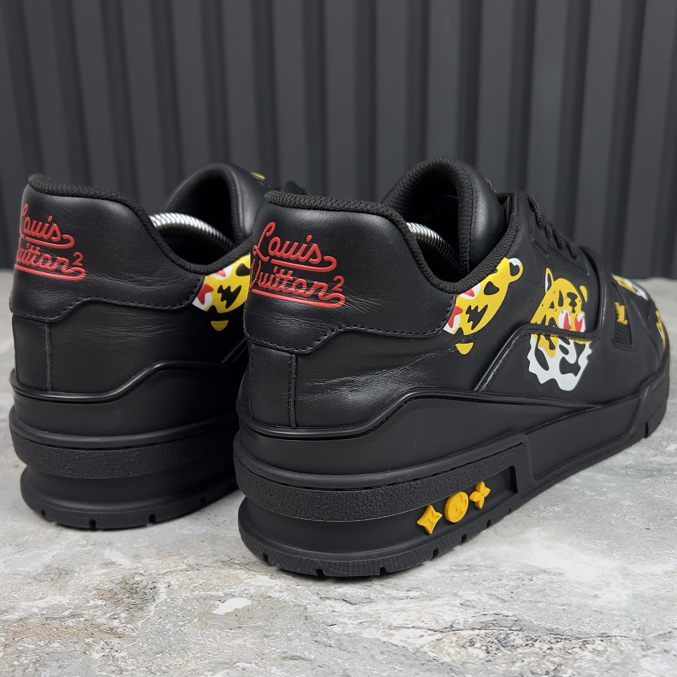 Louis Vuitton Louis Vuitton Nigo Trainer LV Tiger Sneaker Monogram Size US 9.5 / EU 42-43 - 18 Thumbnail