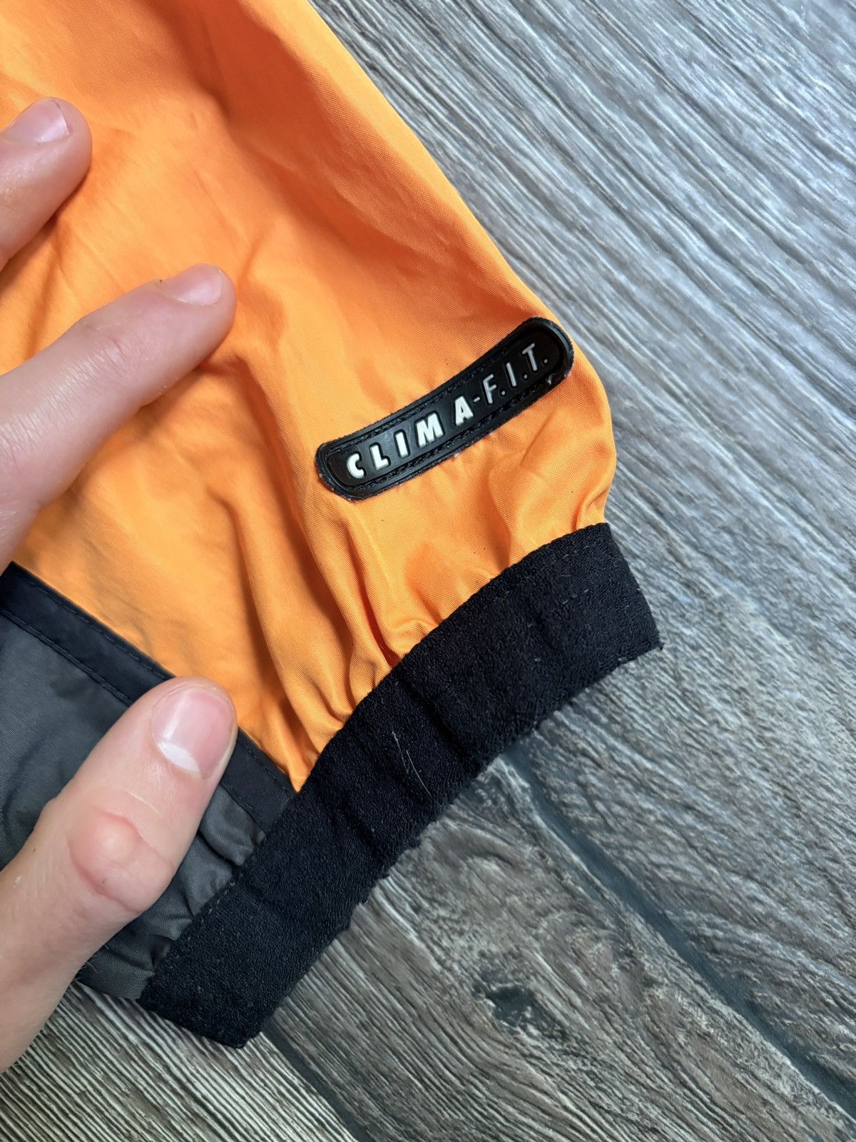 Nike Y2K Nike Vintage Windbreaker Full Zip Light Jacket 1990s Size US L / EU 52-54 / 3 - 8 Thumbnail