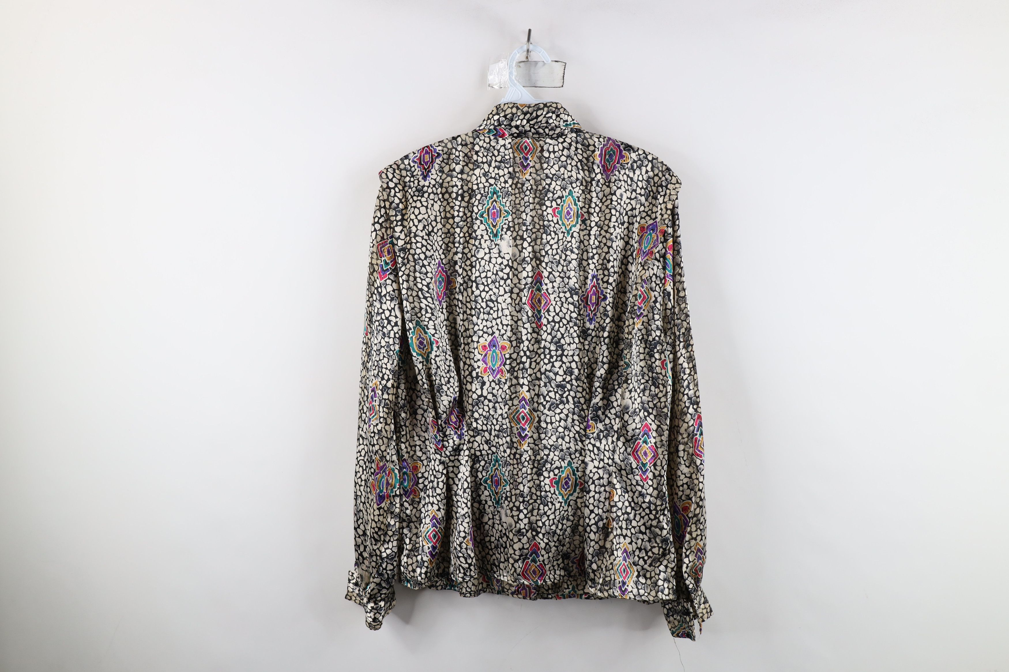 Vintage Vintage 90s Streetwear Rainbow Geometric Silky Button Shirt Size M / US 6-8 / IT 42-44 - 11 Thumbnail