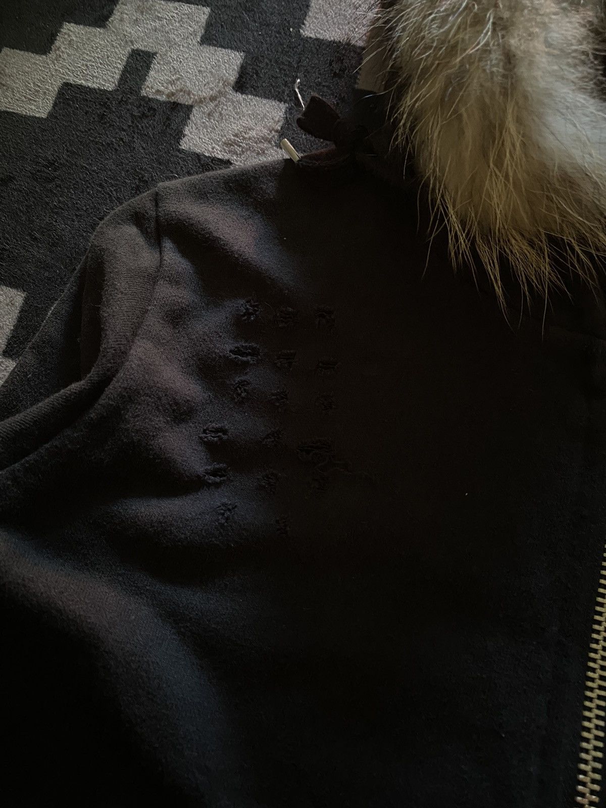 Le Grande Bleu (L.G.B.) Japanese unknwn faux fur distressed multi zip hoodie Size US XL / EU 56 / 4 - 6 Thumbnail