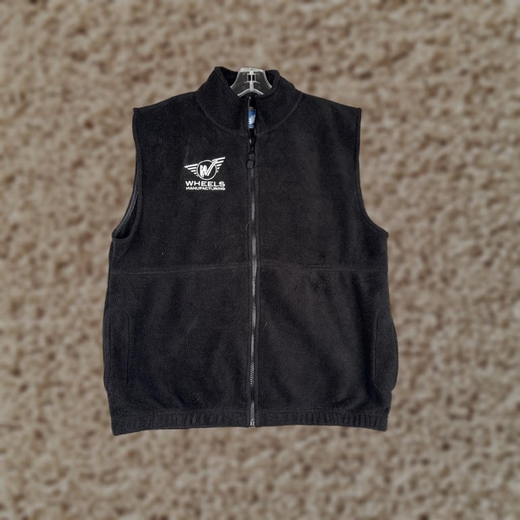 Logo 7 Wheels Manufacturing Vest Mens Medium Black Fleece Full Zip Sierra Pacific Logo Jacket? Size US M / EU 48-50 / 2 - 1 Thumbnail