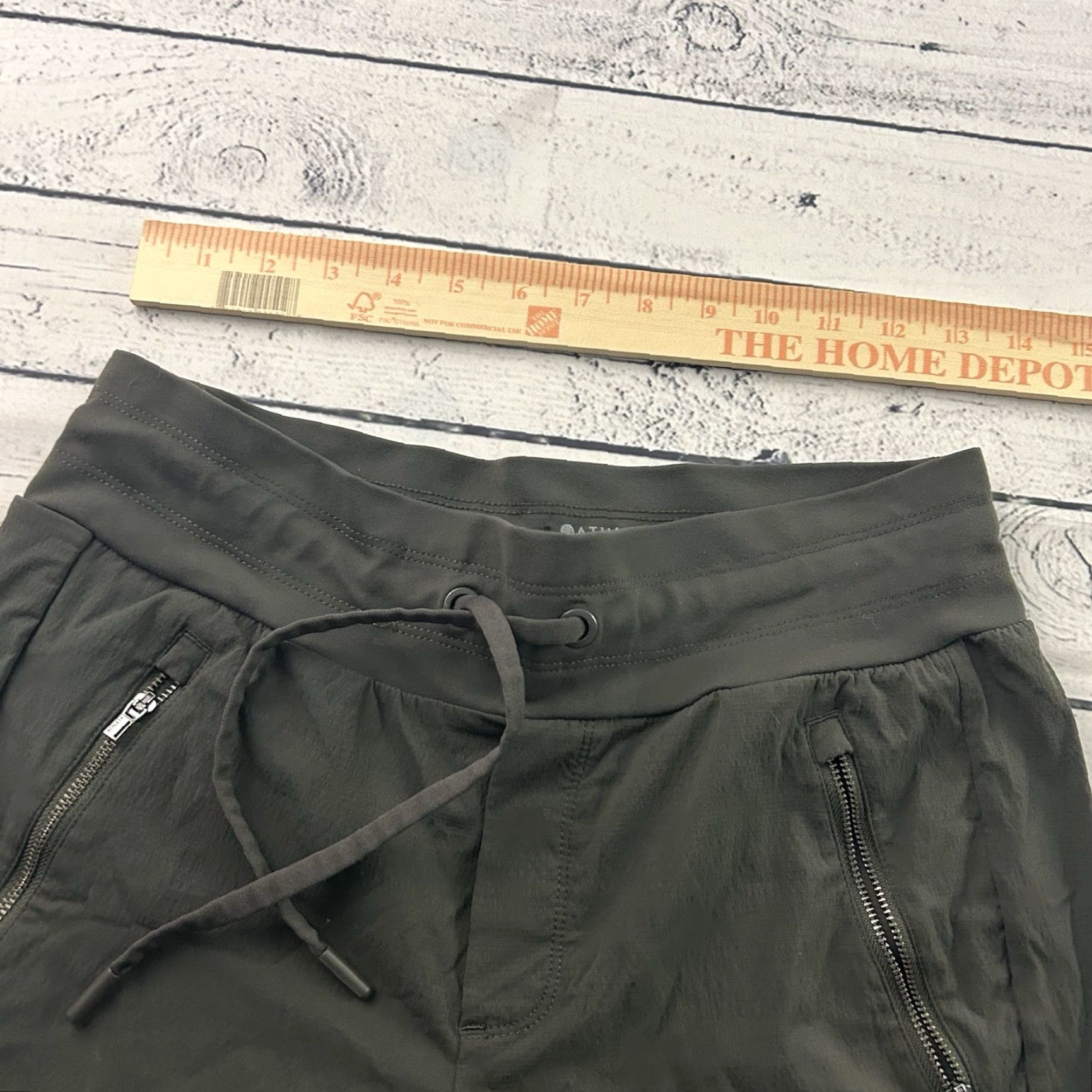 Athleta Athleta Trekkie North Jogger Pants Women 6 Gray Pockets Activewear Jogger Pants Women XS-? (adjust) Size 28" / US 6 / IT 42 - 3 Thumbnail