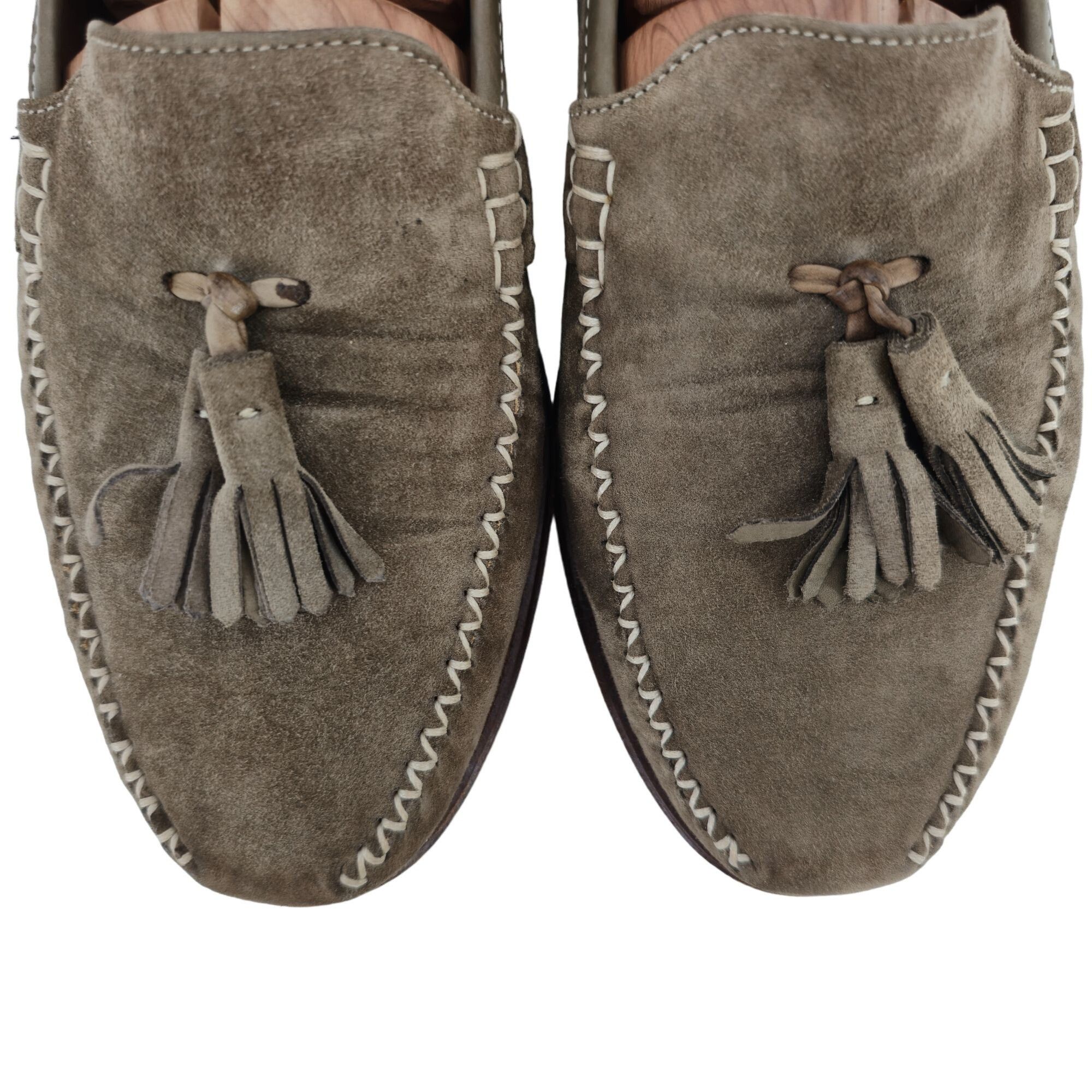 Salvatore Ferragamo Vintage Salvatore Ferragamo Italy Dress Shoe Taupe Suede 8.5 Size US 8.5 / EU 41-42 - 12 Thumbnail