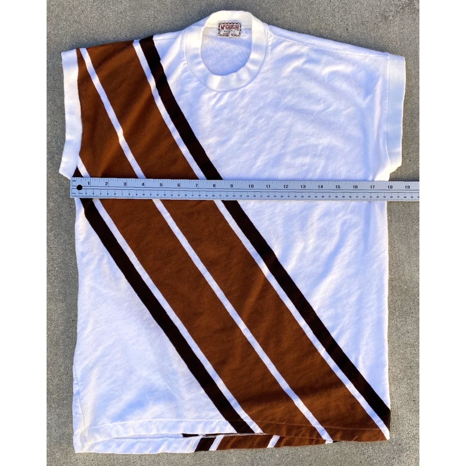 McGregor VINTAGE McGregor T-Shirt Diagonal Stripe Sleeveless Crew Neck Mens L Made In USA 1960s Retro Sports Size US L / EU 52-54 / 3 - 7 Thumbnail