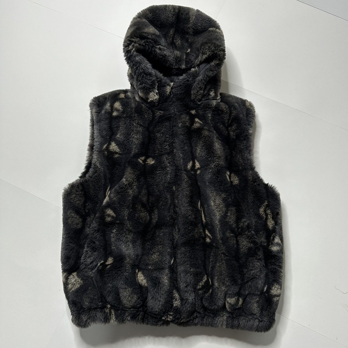 Supreme supreme faux fur hooded vest | Grailed