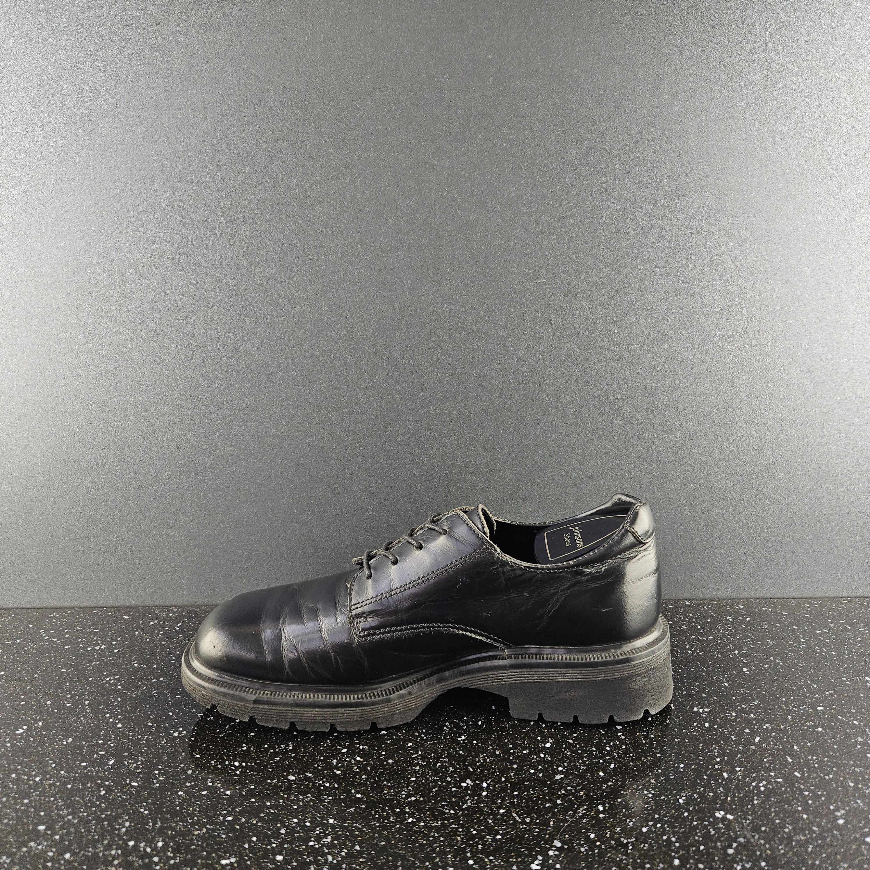 Dr. Martens Vintage Dr. Martens black leather shoes Size US 8 / EU 41 - 2 Thumbnail